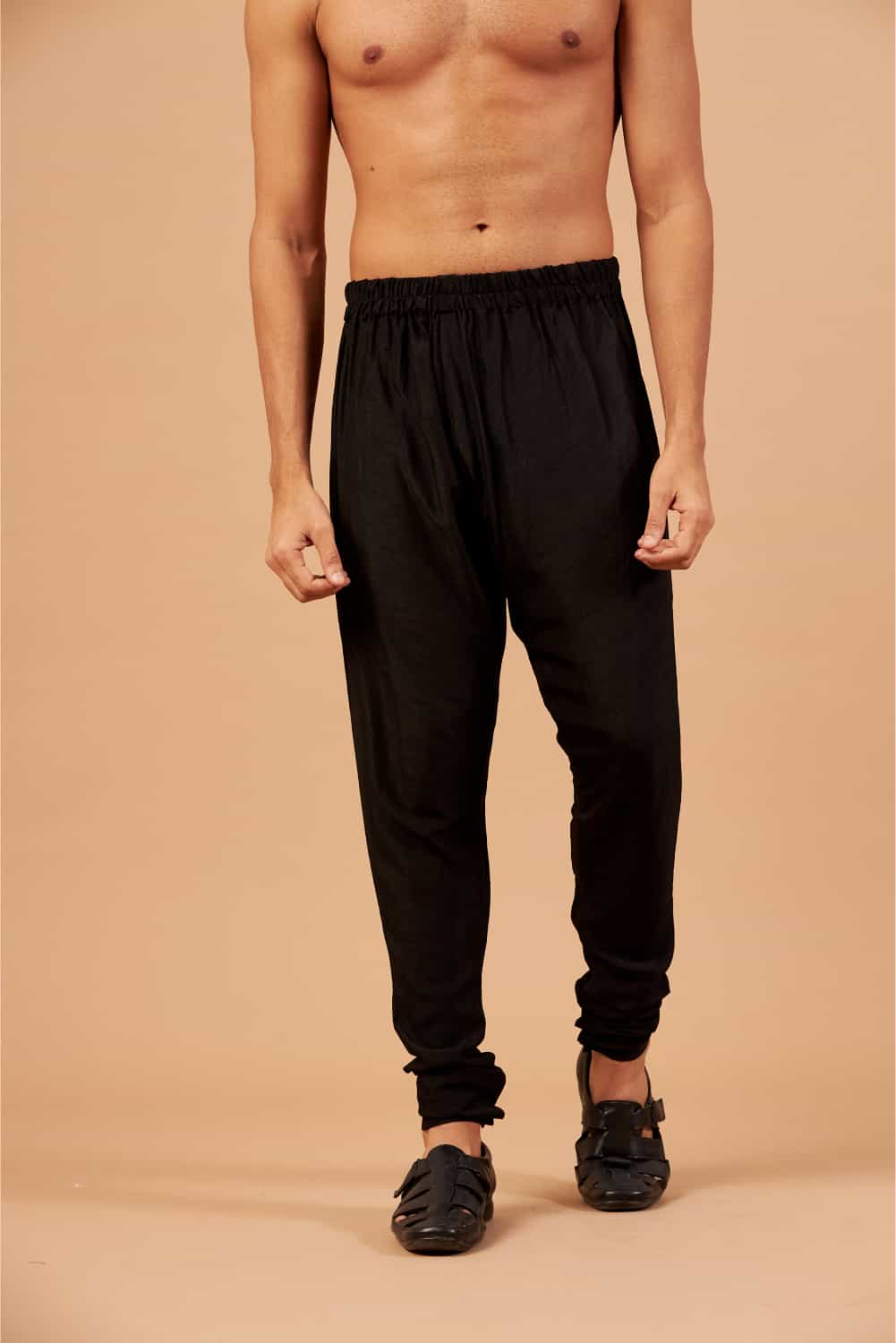 Black Stretch Chudi Pant by Hilo Design | Swadesiicart