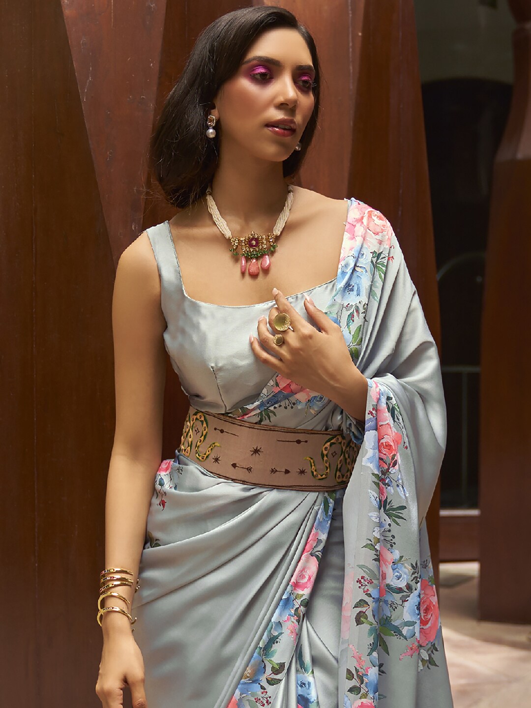 Mitera Grey & Pink Floral Satin Banarasi Saree | Swadesiicart