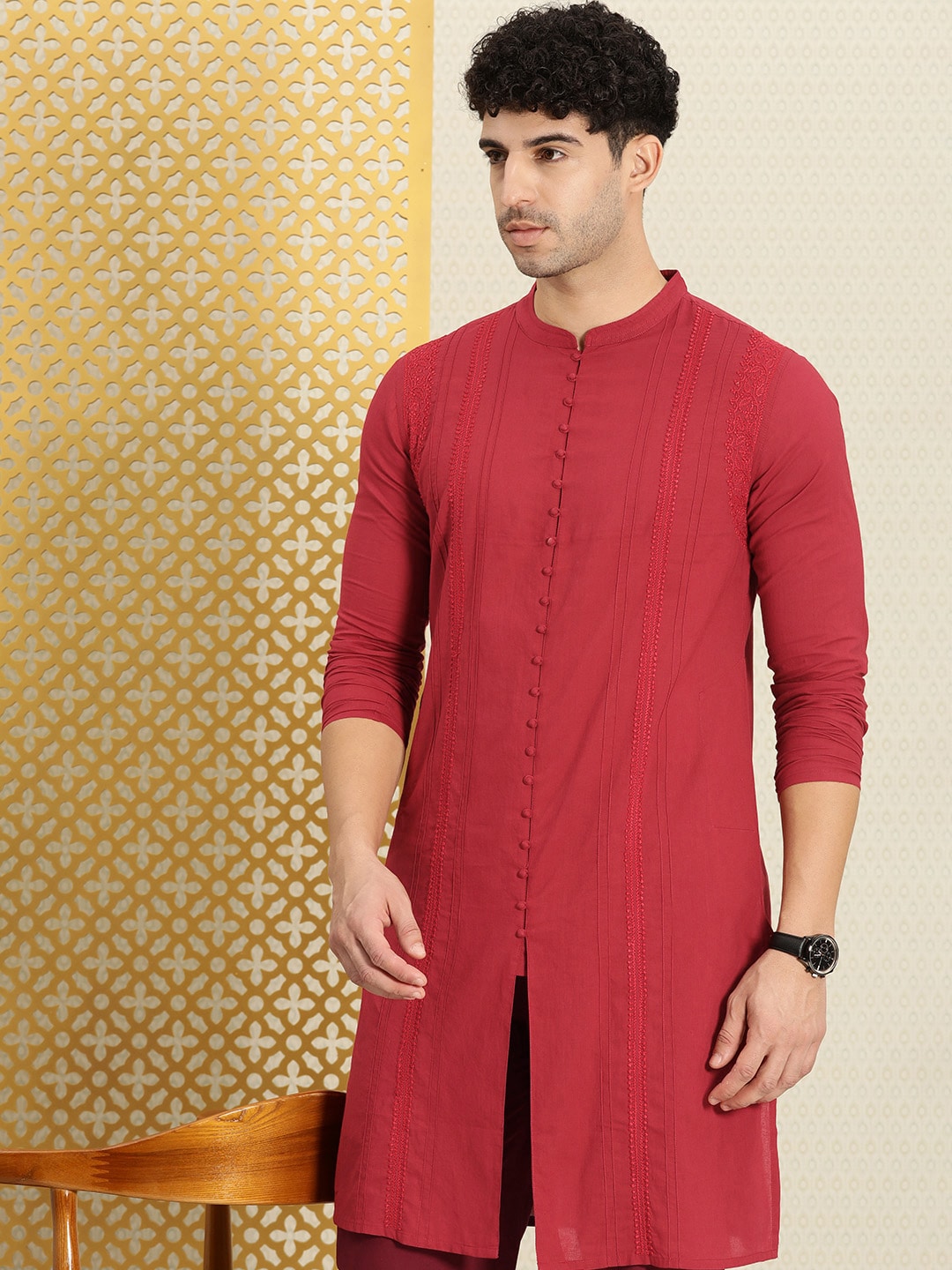 House of Pataudi Men Chikankari Embroidered Pure cotton Jashn Kurta with Pyjama | Swadesiicart