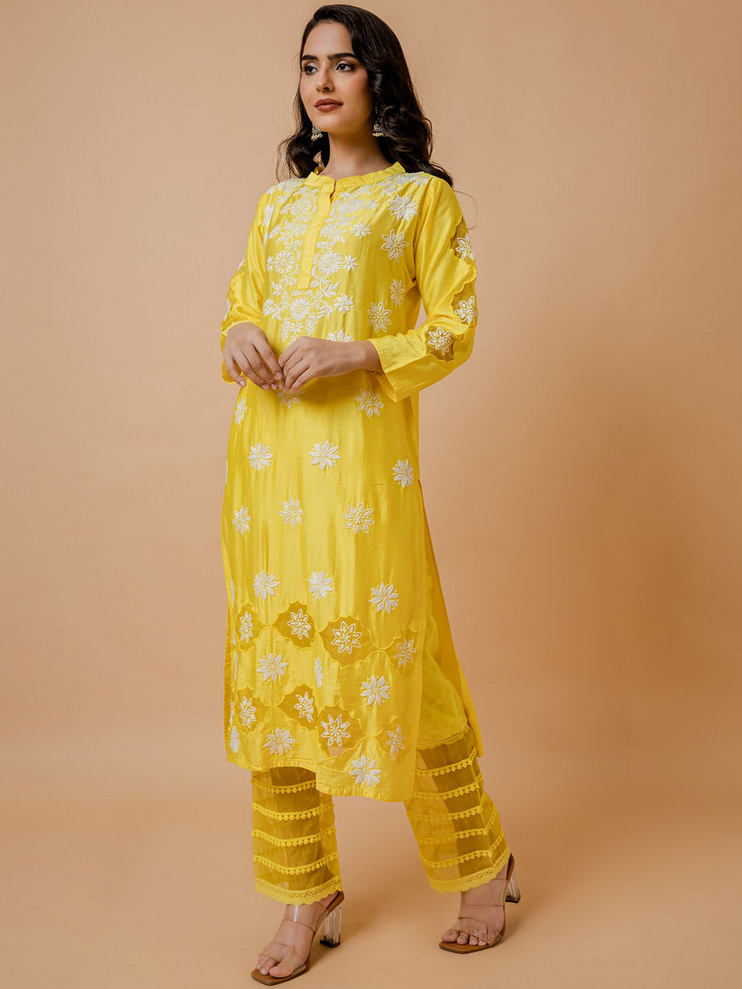 HOUSE OF KARI Floral Embroidered Chanderi Silk Chikankari Kurta | Swadesiicart