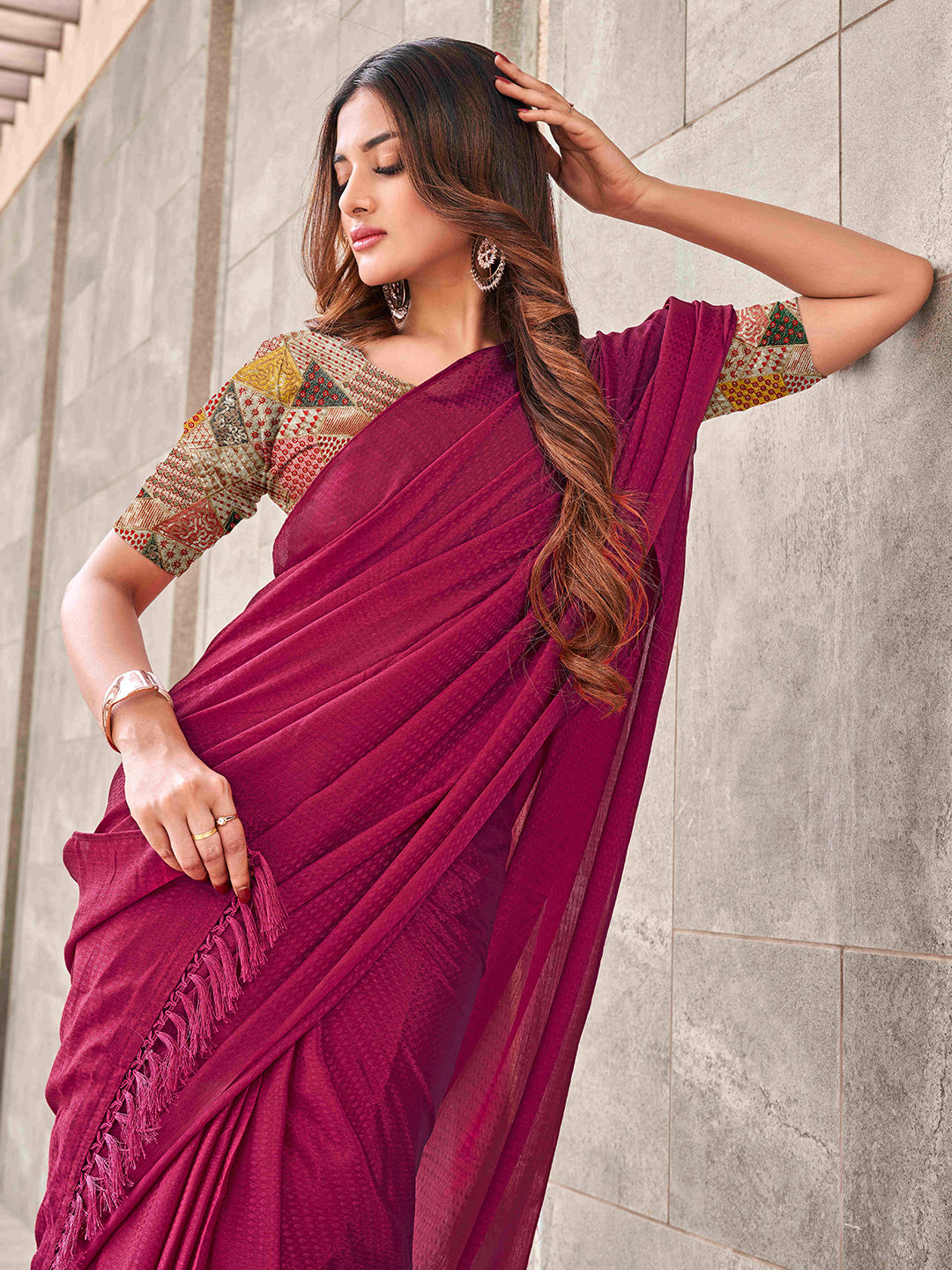 Tikhi Imli Woven Design Tasselled Satin Jacquard Ready to Wear Saree | Swadesiicart
