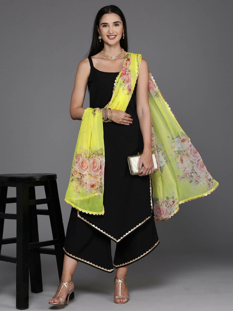 Ahalyaa Women's Traditional wear Kurta Set - Black | Swadesiicart