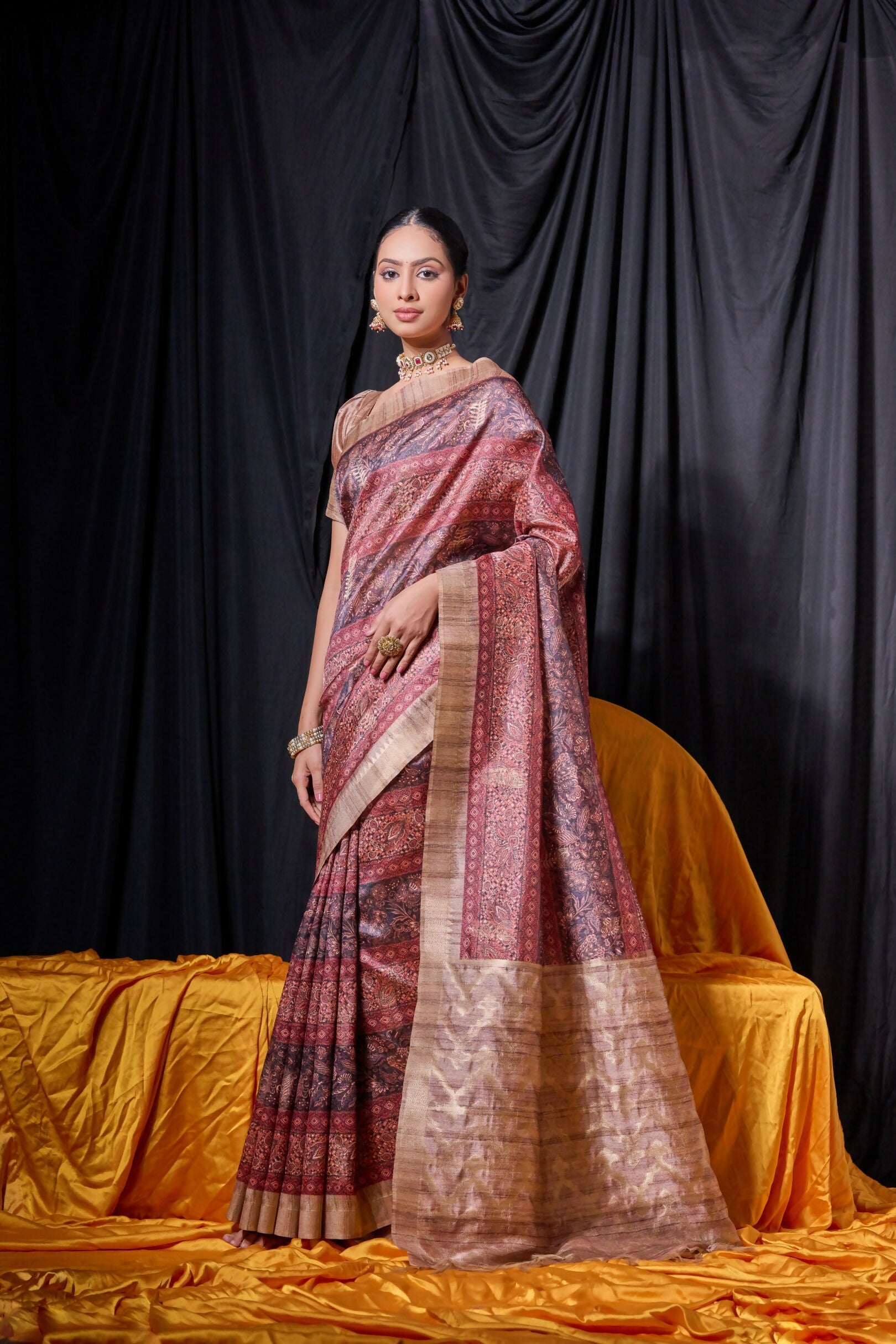 Vishnu Weaves Women's Maroon Tussar Silk Zari Woven Saree with Blouse - Swadesiicart