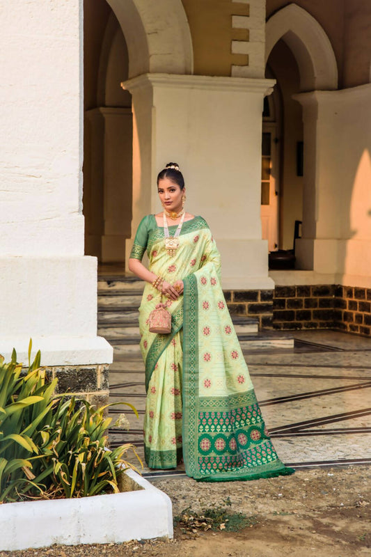 Vishnu Weaves Women's Sea Green Patola Banarasi Silk Meenakari Zari Woven Saree with Blouse - Swadesiicart