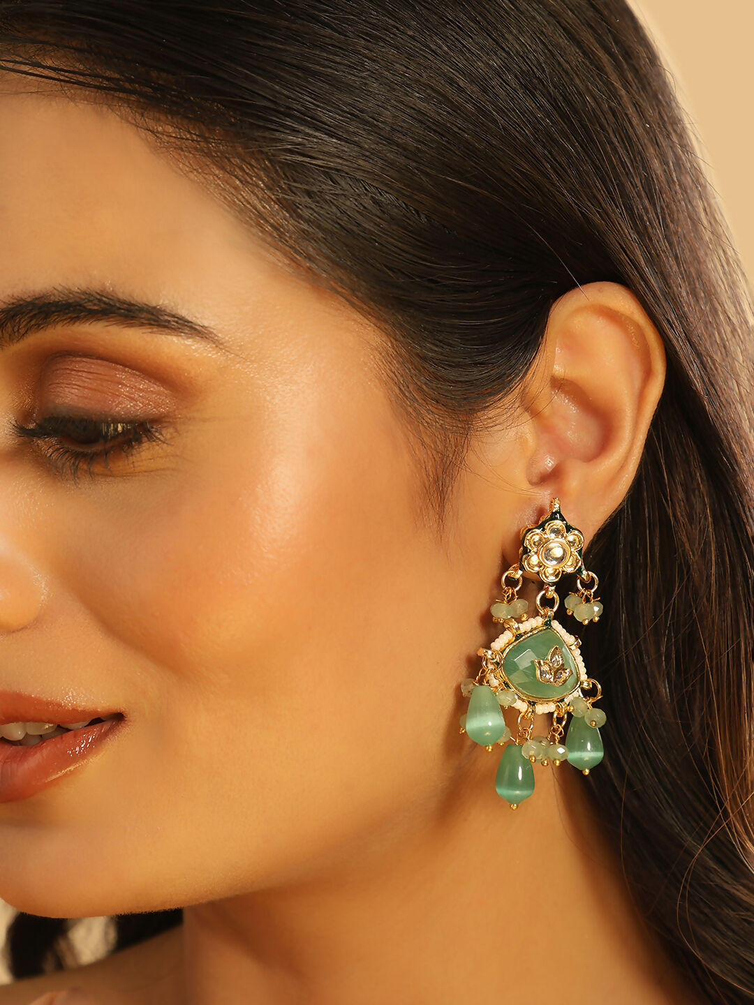 Nuyug 22K Gold Plated Lush Green Maang Tikka & Earrings Set | Swadesiicart