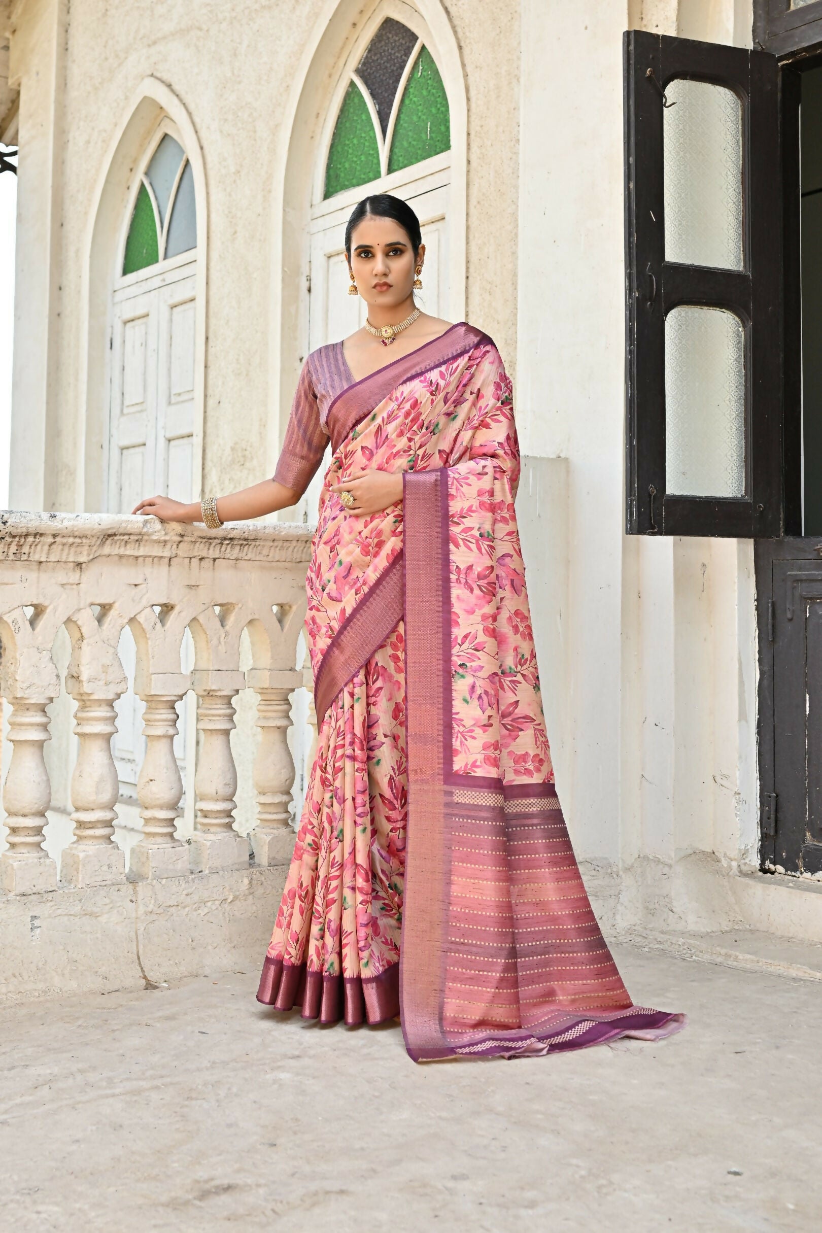 Vishnu Weaves Women's Pink Soft Tussar Silk Saree with Blouse - Swadesiicart