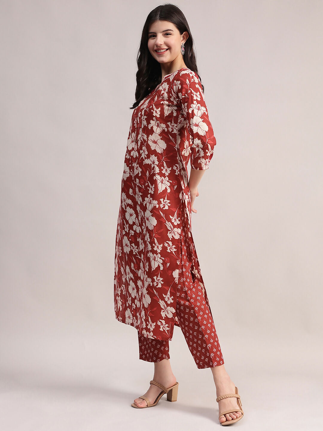 Aavyora Women Maroon Floral Printed Kurta with Printed Pants & Dupatta Set - Swadesiicart