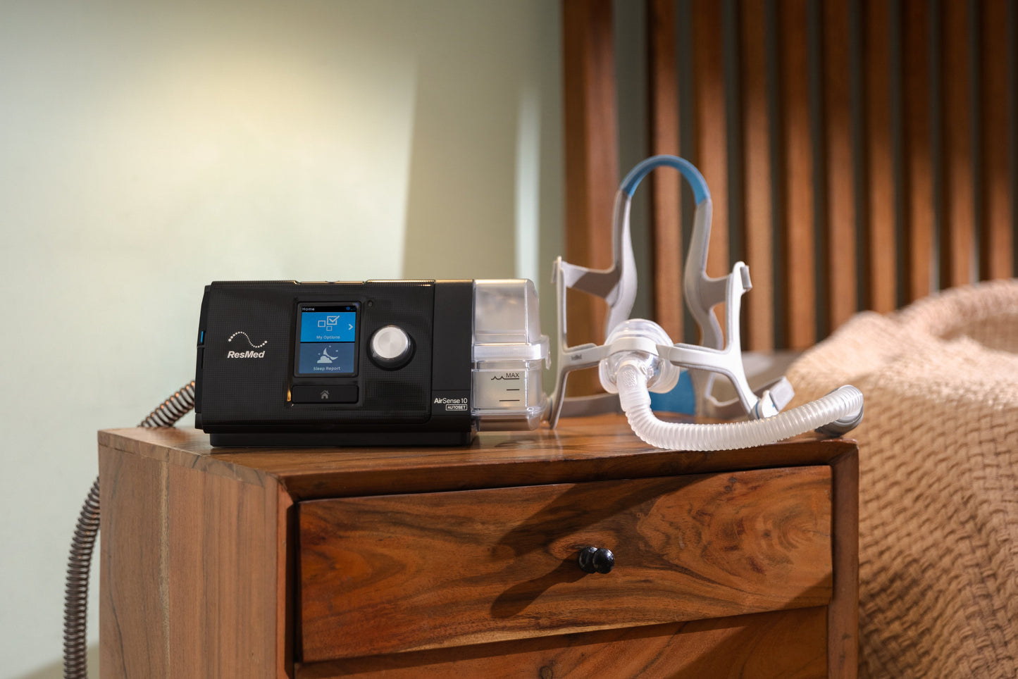 AirSense™ 10 Autoset™ Tripack 4G CPAP Device with HumidAir and ClimateLineAir