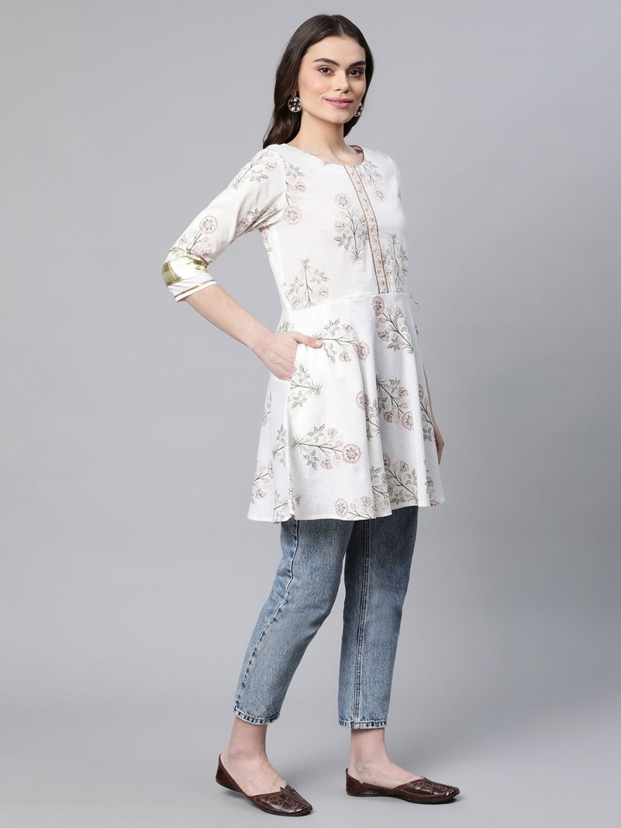 Ahalyaa Women Off White Pure Cotton Floral Printed Tunic | Swadesiicart