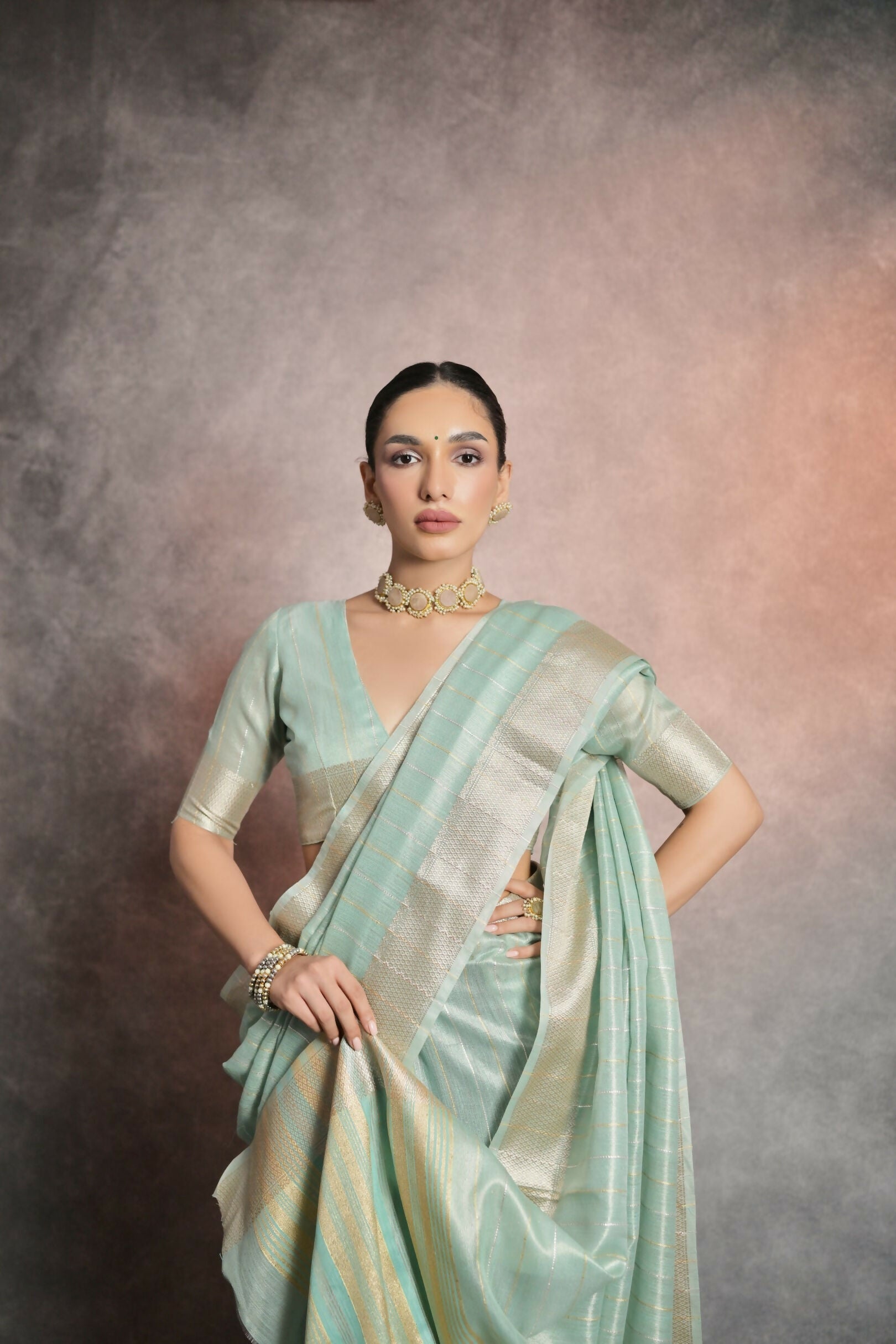 Vishnu Weaves Women's Sea-Green Tissue Linen Zari Woven Saree with Blouse - Swadesiicart