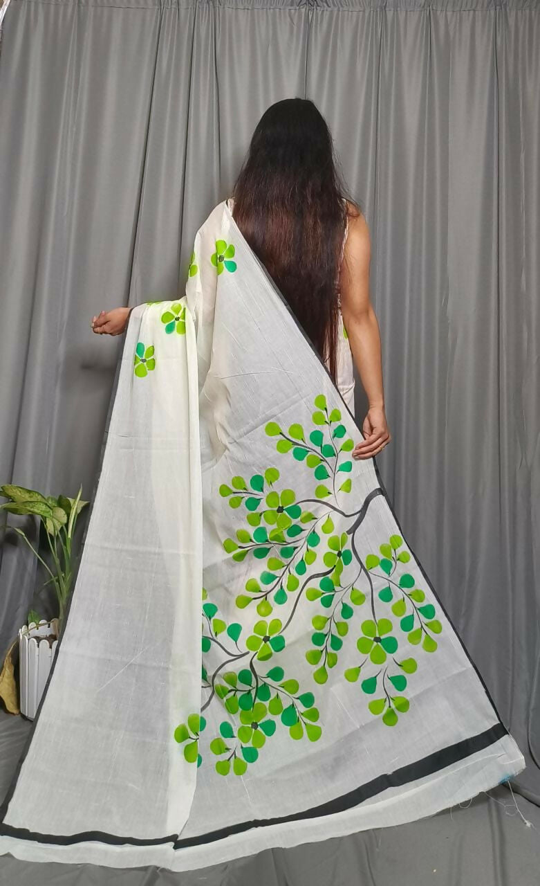 Exclusive Collection Beautiful White Light Green Pure Cotton Hand Print Handloom Saree With Running Blouse Piece - Swadesiicart