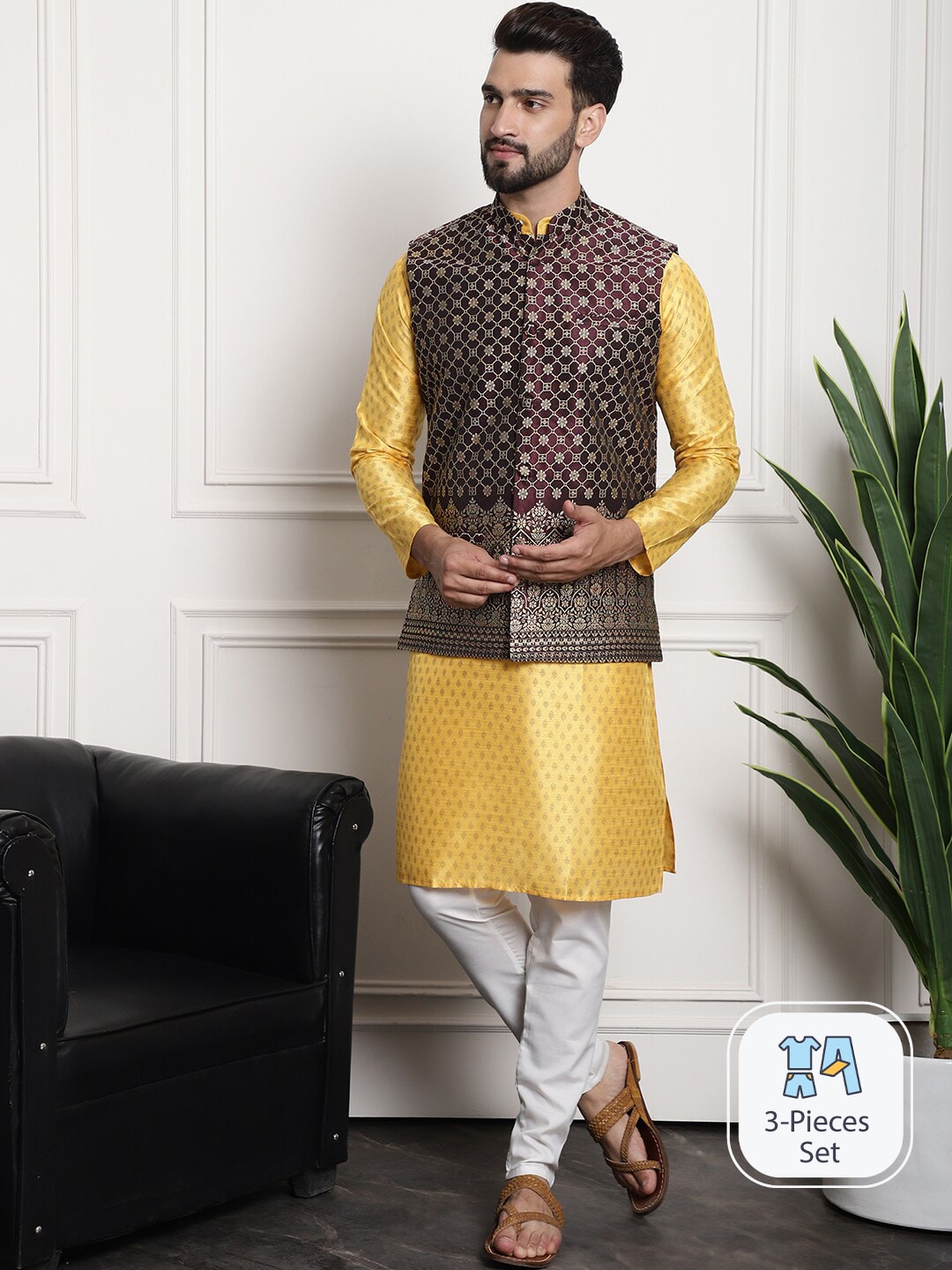 Sojanya Ethnic Motifs Printed Regular Kurta & Pyjamas With Nehru Jacket | Swadesiicart