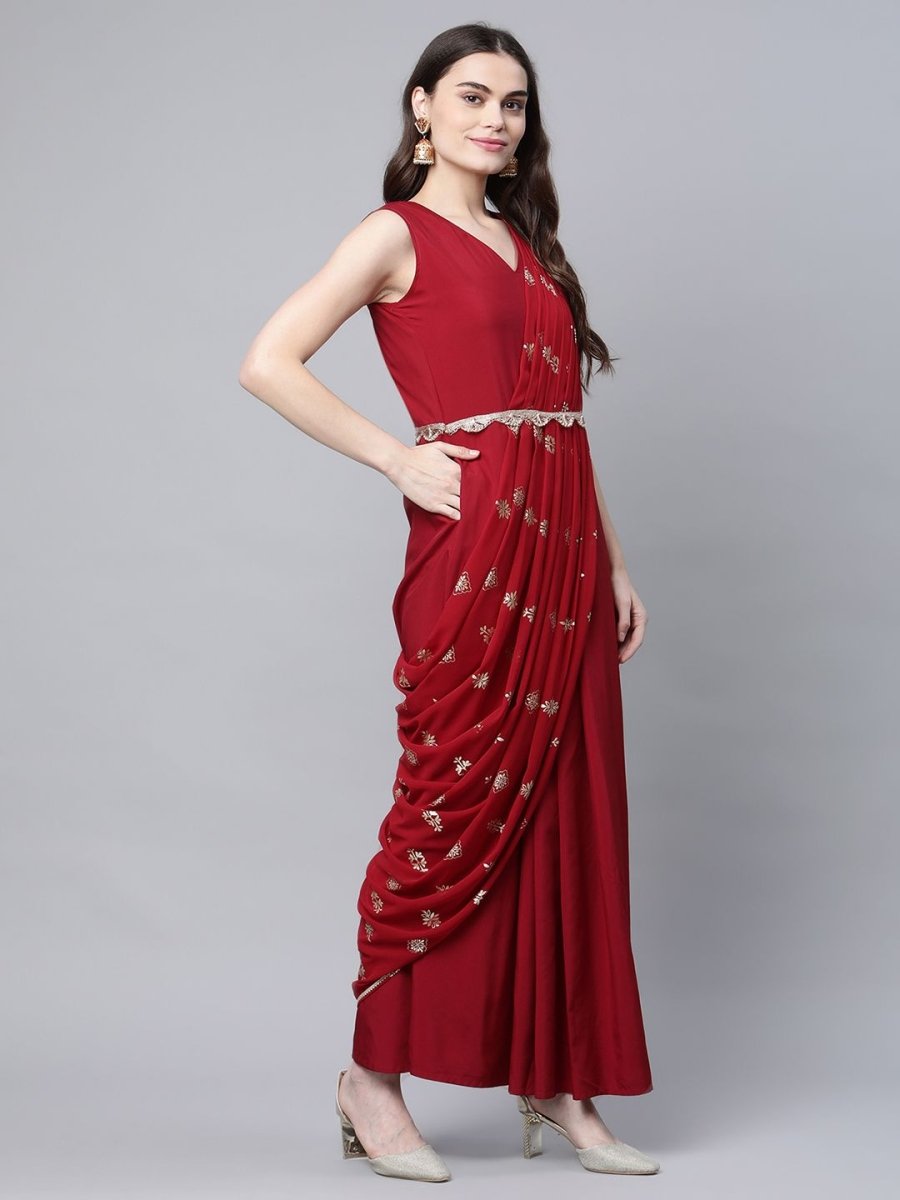 Ahalyaa Women Maroon Crepe Georgette Printed Saree Dress With Printed Pallu | Swadesiicart