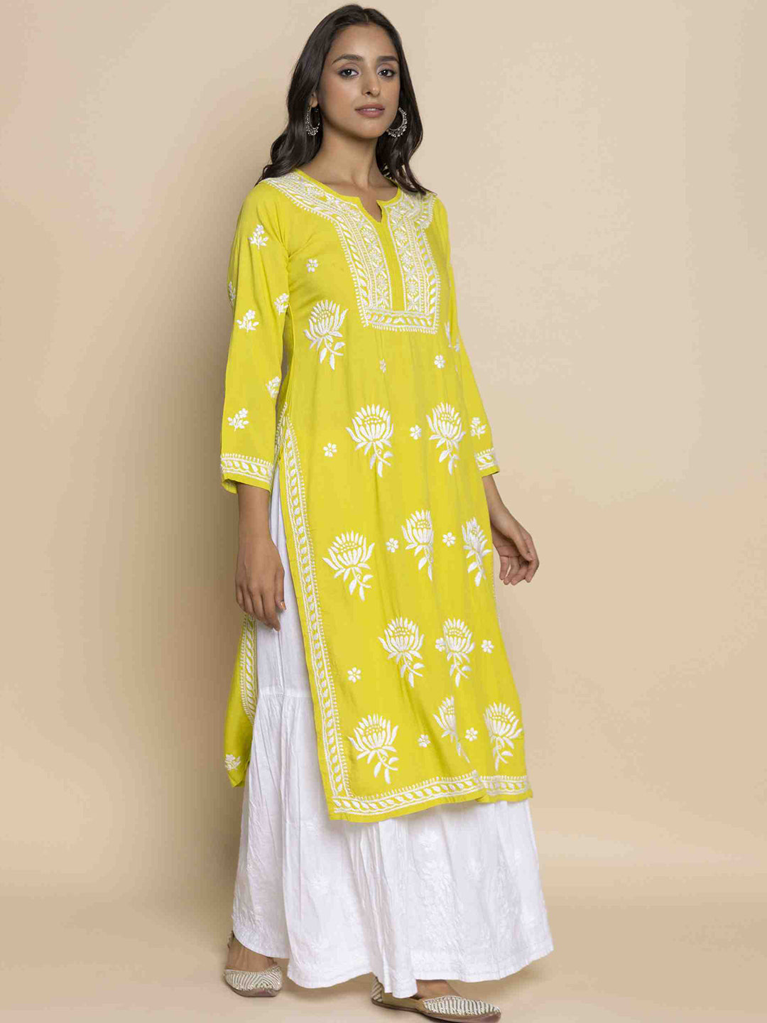 HOUSE OF KARI Floral Chikankari Embroidered Cotton Straight Kurta | Swadesiicart