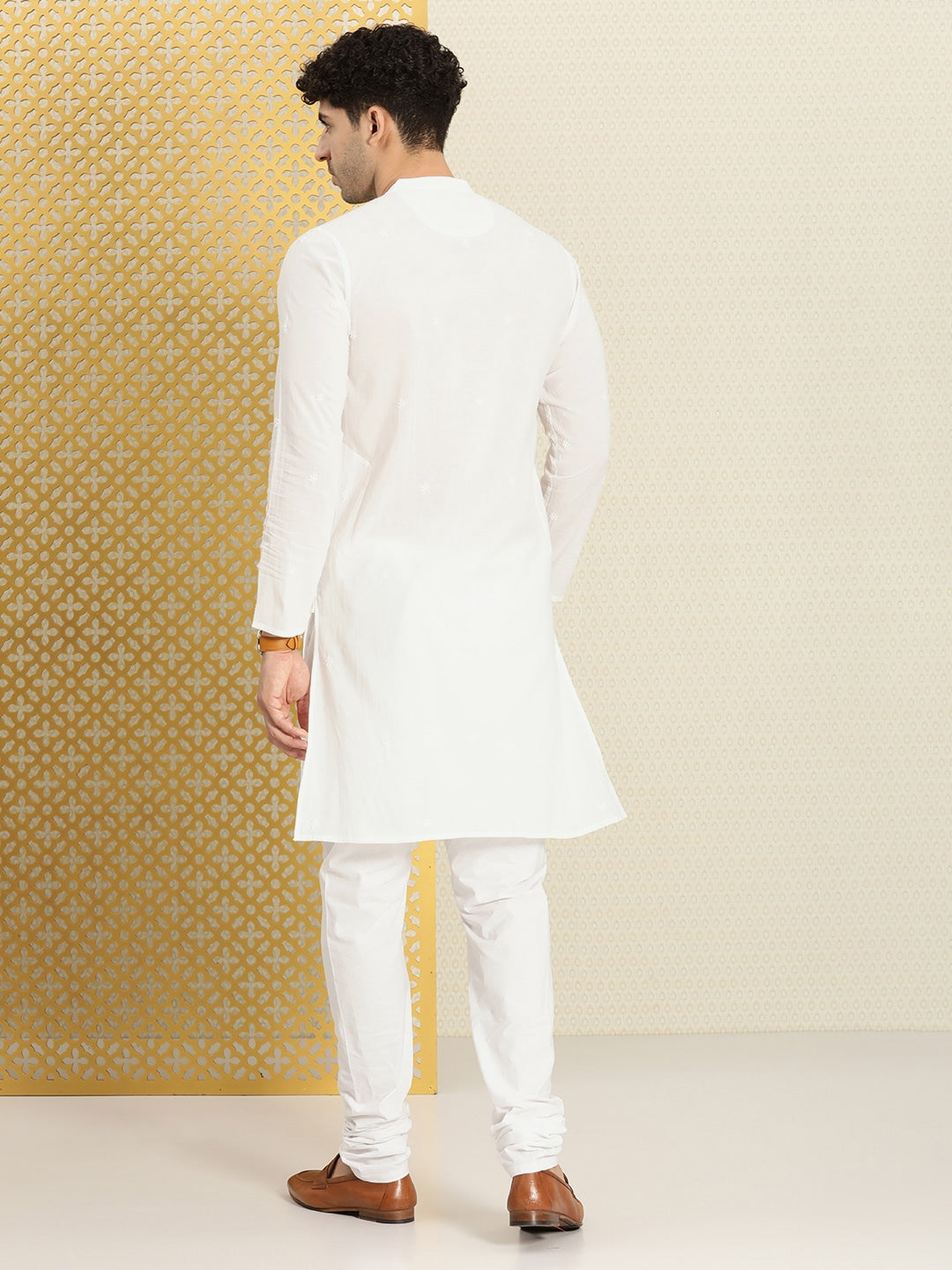 House of Pataudi Men Chikankari Embroidered Pure cotton Jashn Kurta with Churidar | Swadesiicart