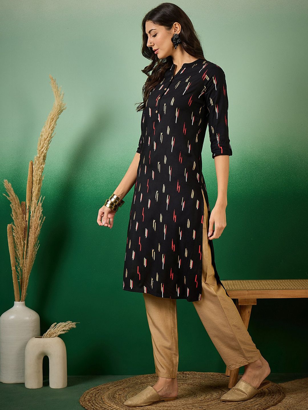 Sangria Abstract Printed Pure Cotton Straight Kurta - Swadesiicart