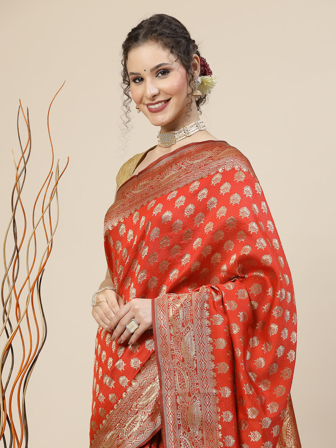 Kalini Ethnic Motifs Woven Design Jacquard Zari Banarasi Saree | Swadesiicart