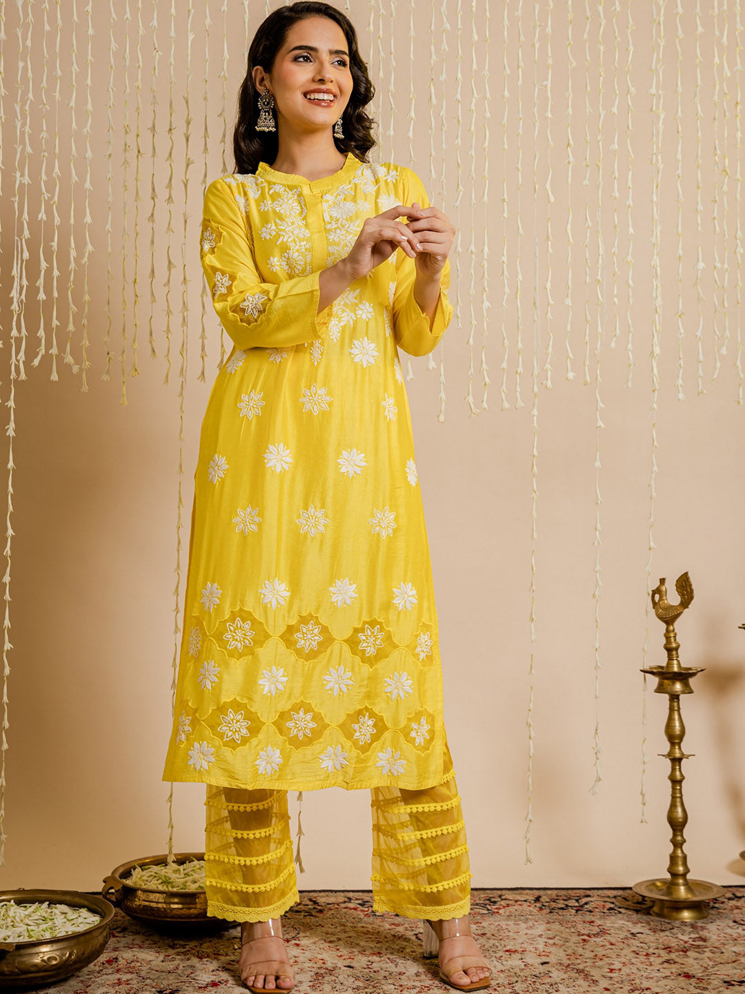 HOUSE OF KARI Floral Embroidered Chanderi Silk Chikankari Kurta | Swadesiicart