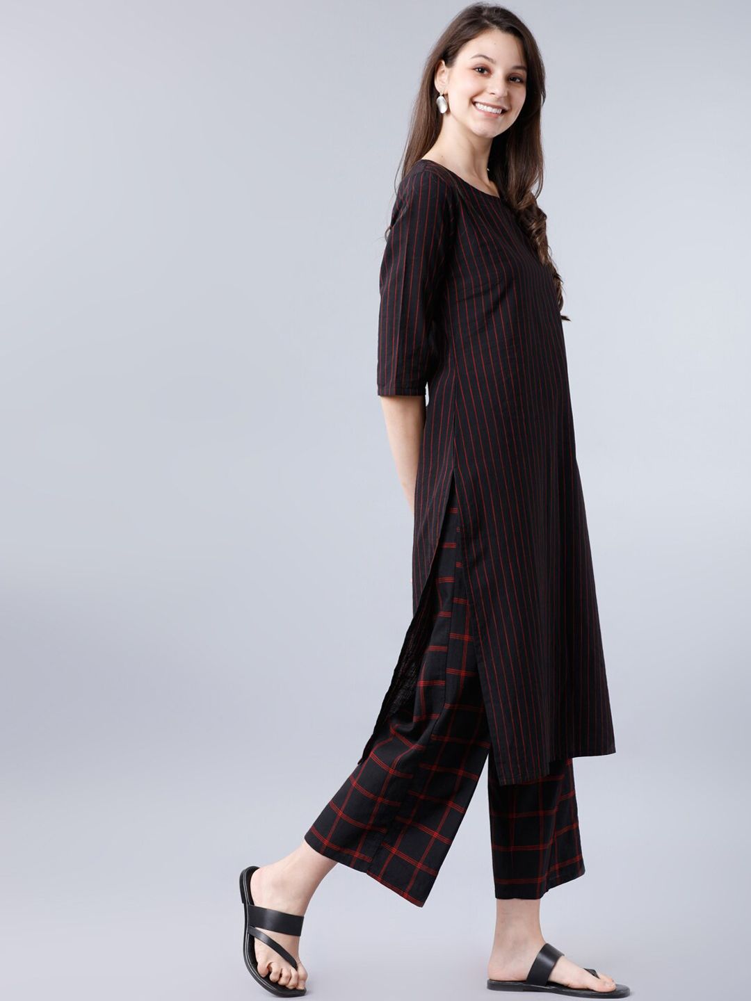 Vishudh Women Black & Red Striped A-Line Kurta - Swadesiicart