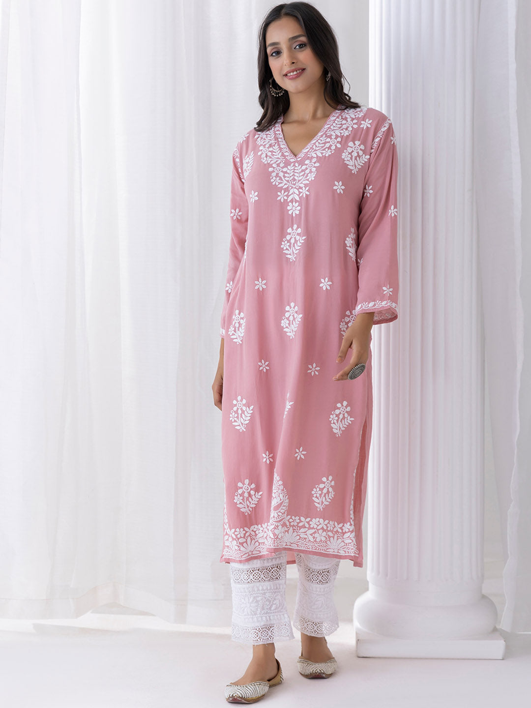 HOUSE OF KARI Floral Embroidered Fizaa Chikankari Pure Cotton Straight Kurta | Swadesiicart