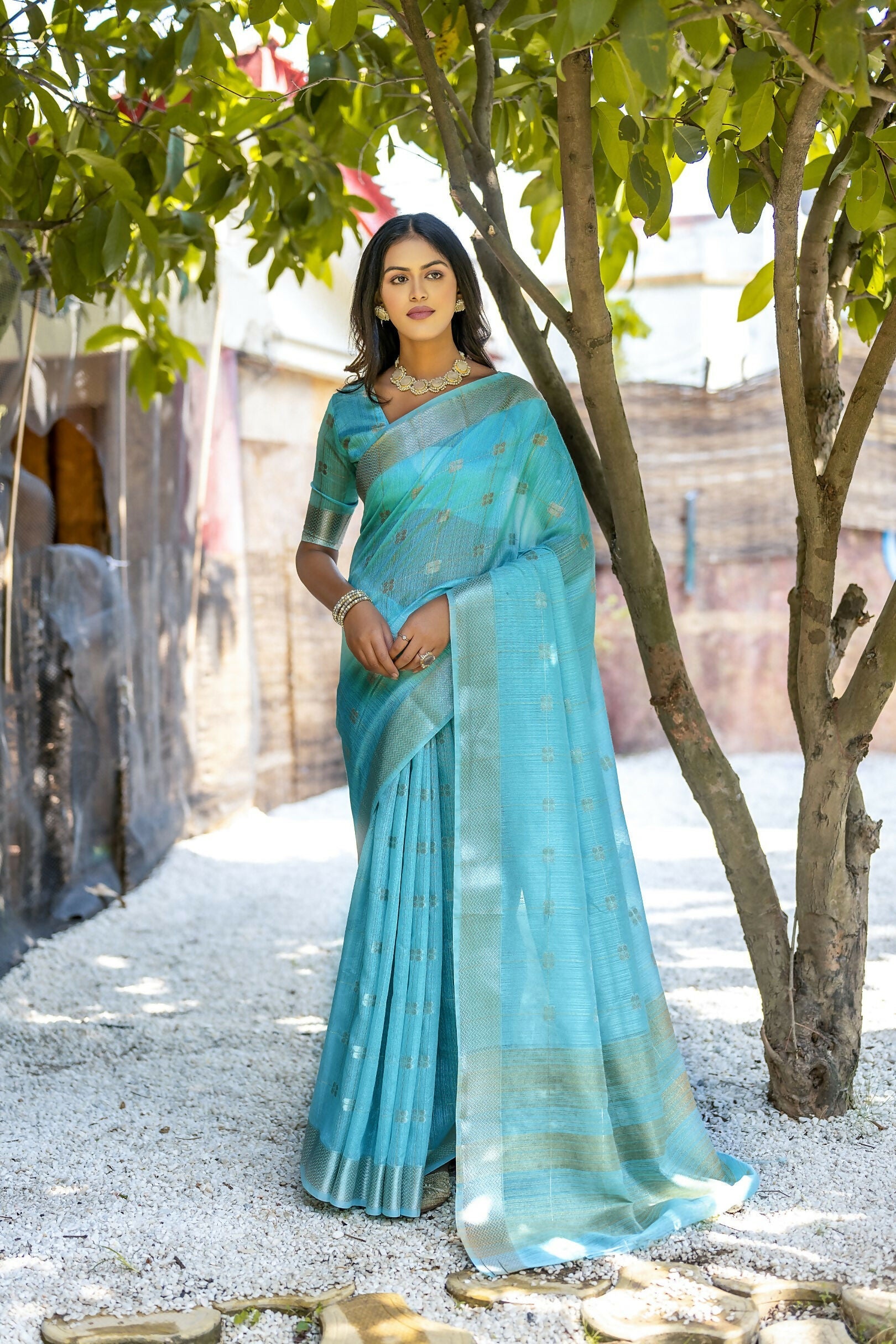 Vishnu Weaves Women's Sea-Green Pure Cotton Zari Woven Saree with Blouse - Swadesiicart