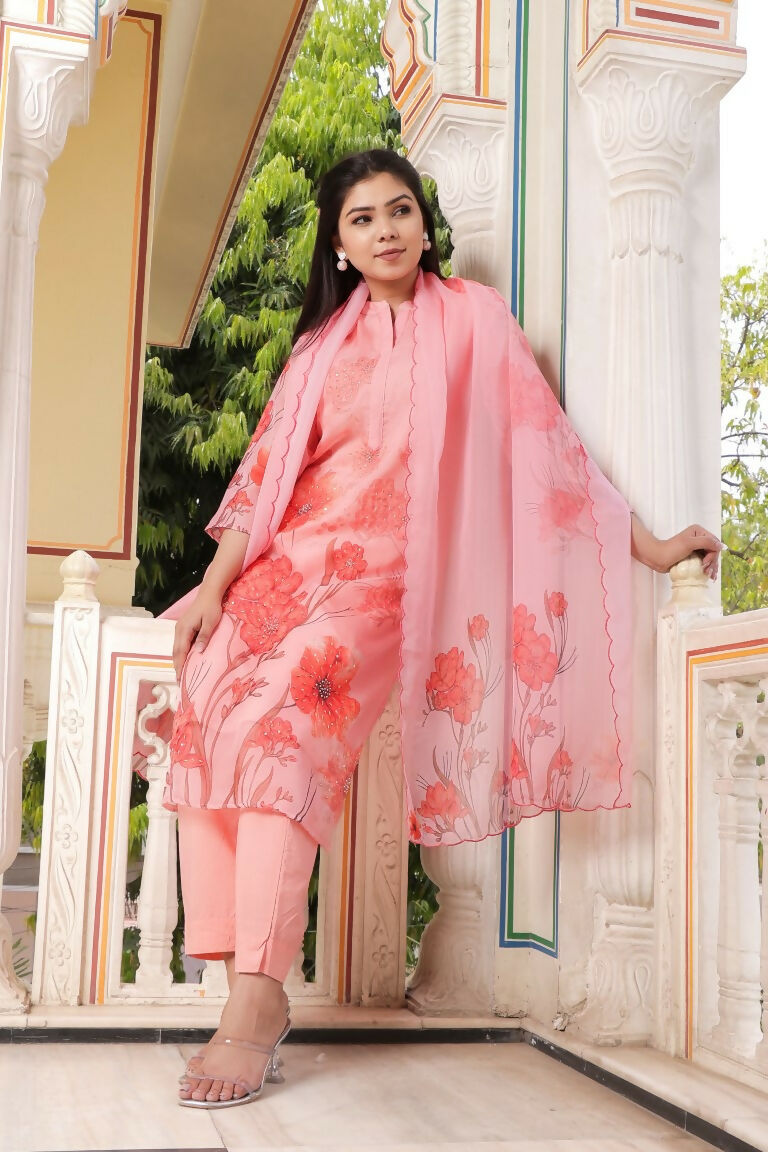 Vaasva Women Pink Tabby Slik Print & Embroidered Kurta, Pant & Dupatta set | Swadesiicart