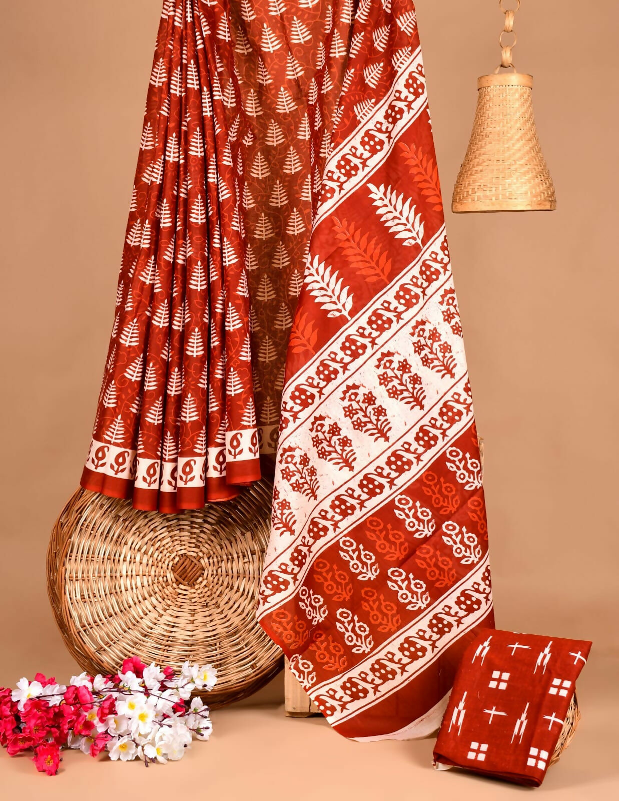 Exclusive Collection Red Beautiful Mulmul Cotton Saree - Swadesiicart