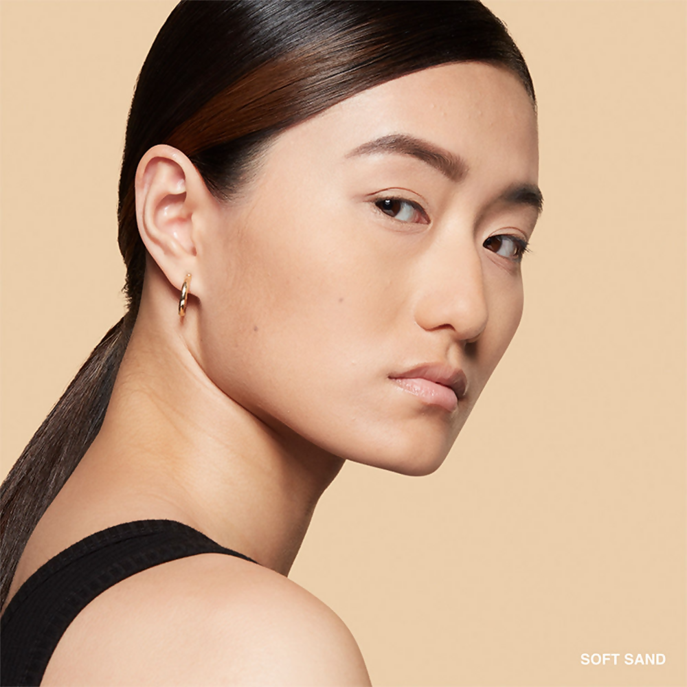 Bobbi Brown Sheer Finish Pressed Powder - Warm Natural | Swadesiicart