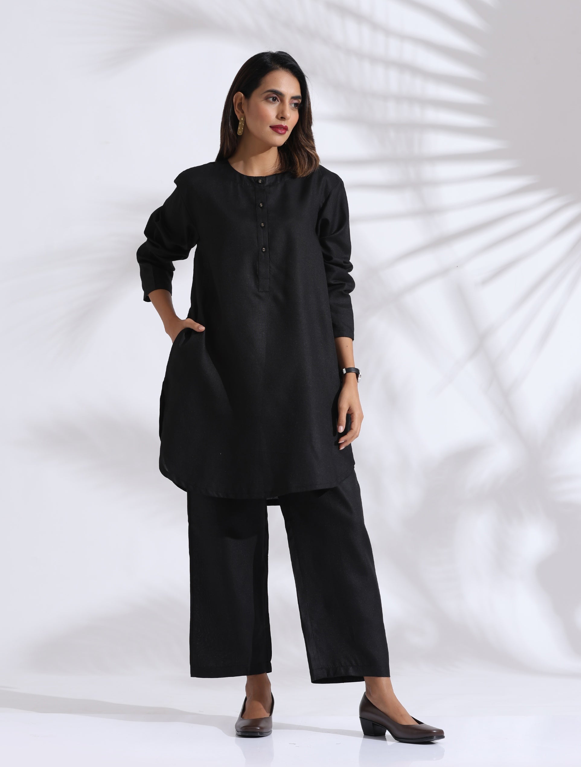trueBrowns Black Slub Kurta Co-ord Set - Swadesiicart