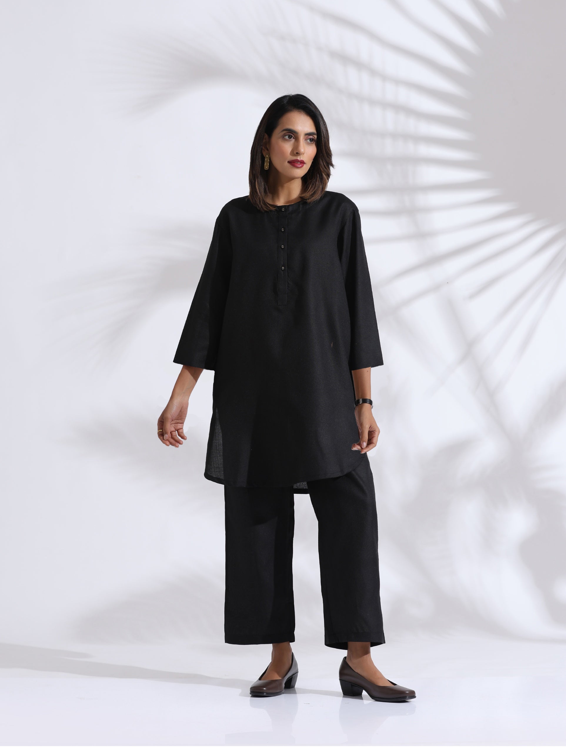 trueBrowns Black Slub Kurta Co-ord Set - Swadesiicart