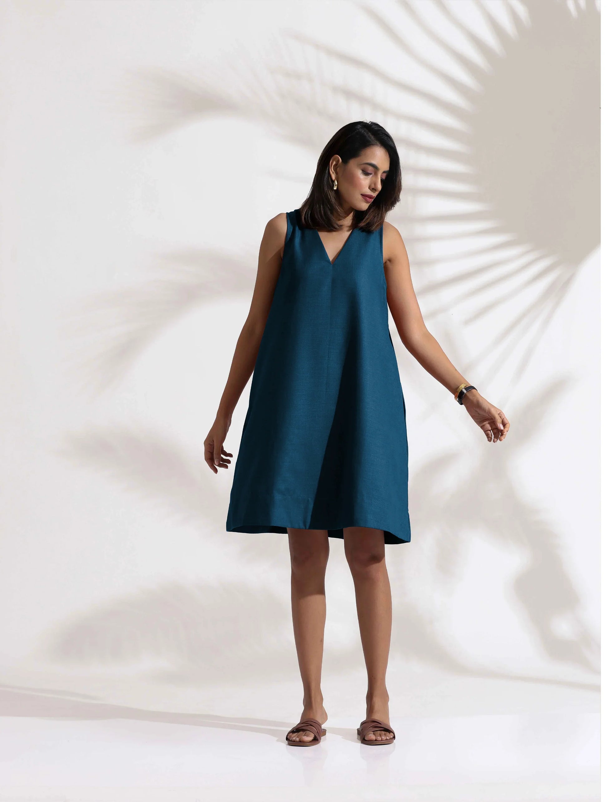 trueBrowns Dark Blue Cotton Blend Short Dress | Swadesiicart