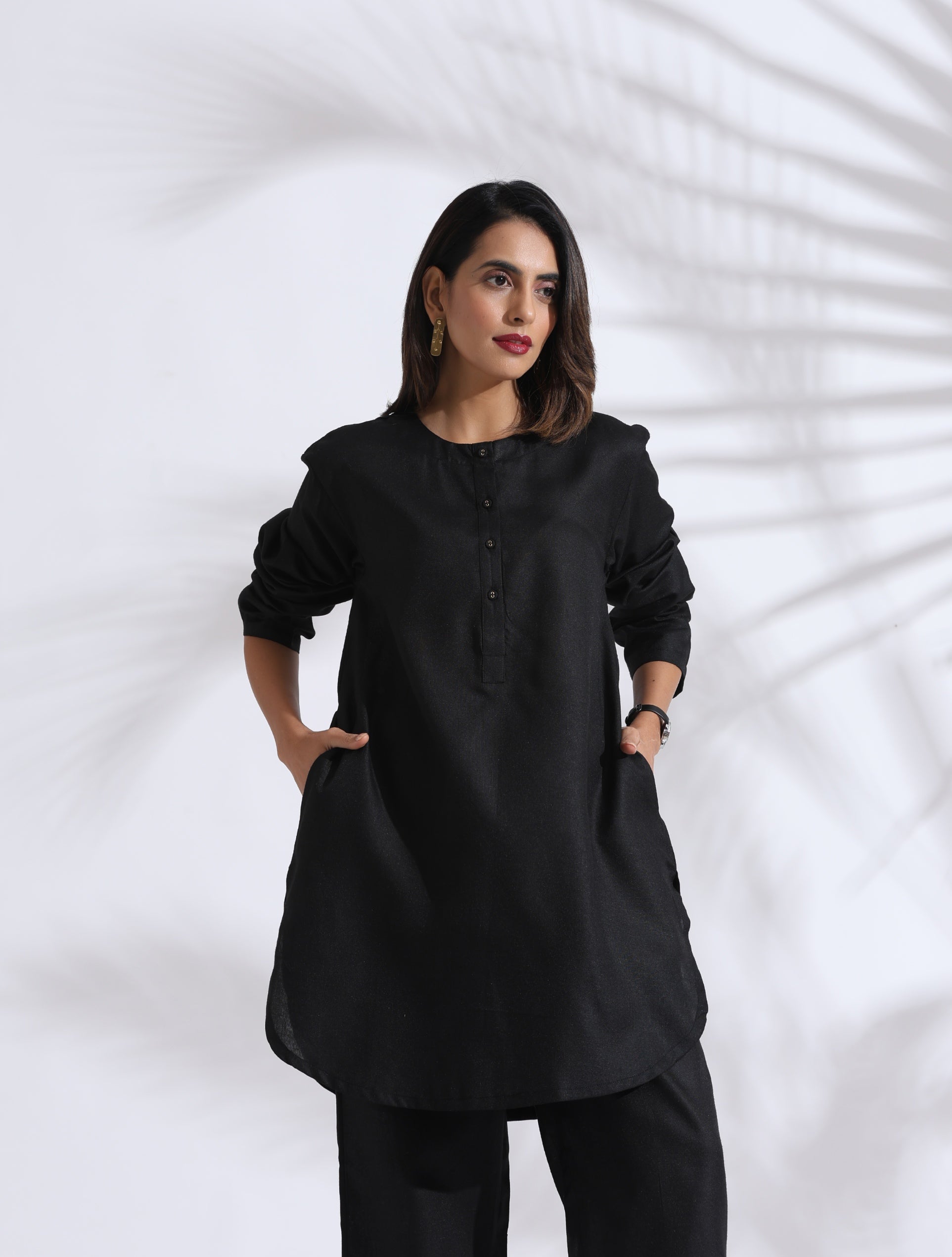 trueBrowns Black Slub Kurta Co-ord Set - Swadesiicart