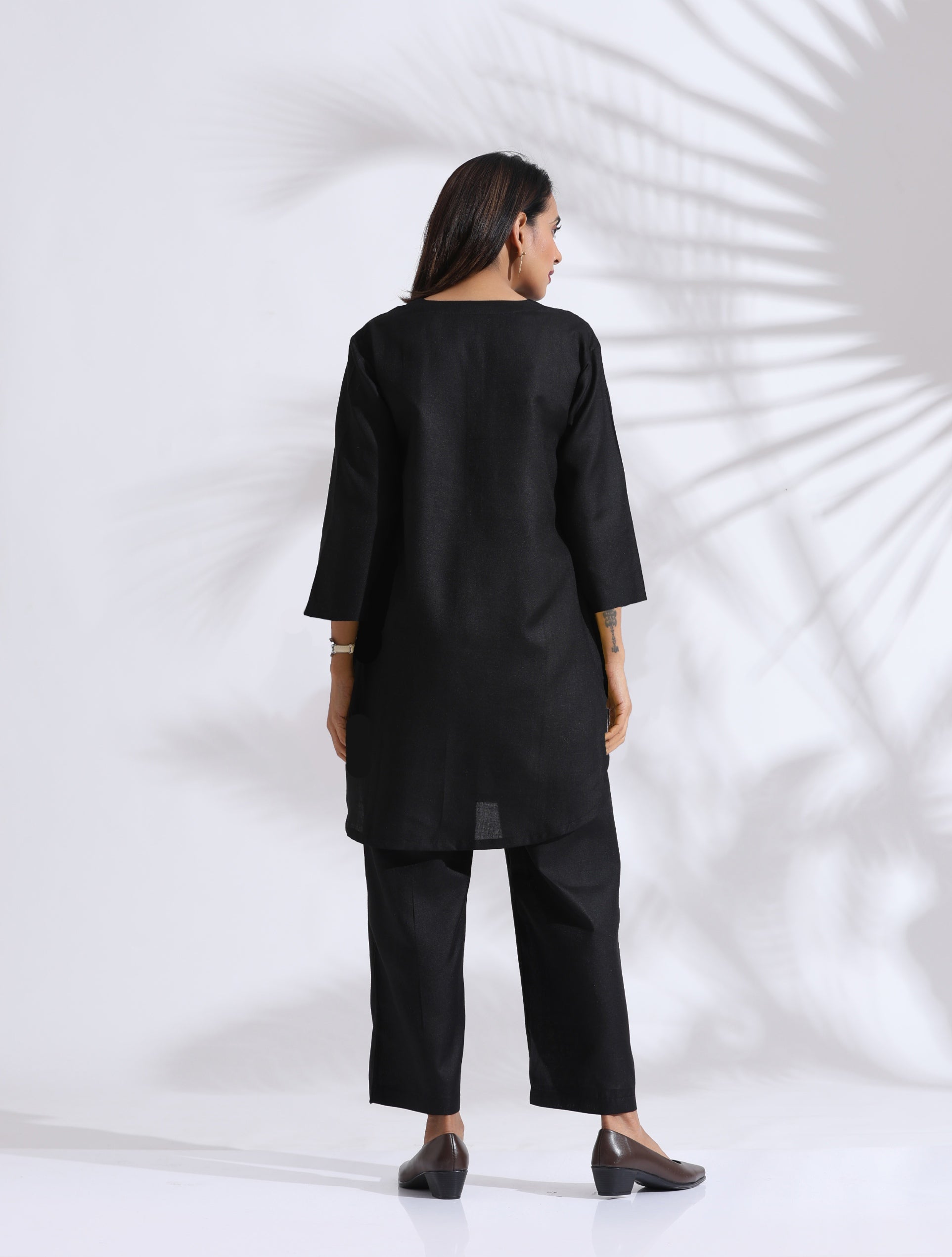 trueBrowns Black Slub Kurta Co-ord Set - Swadesiicart