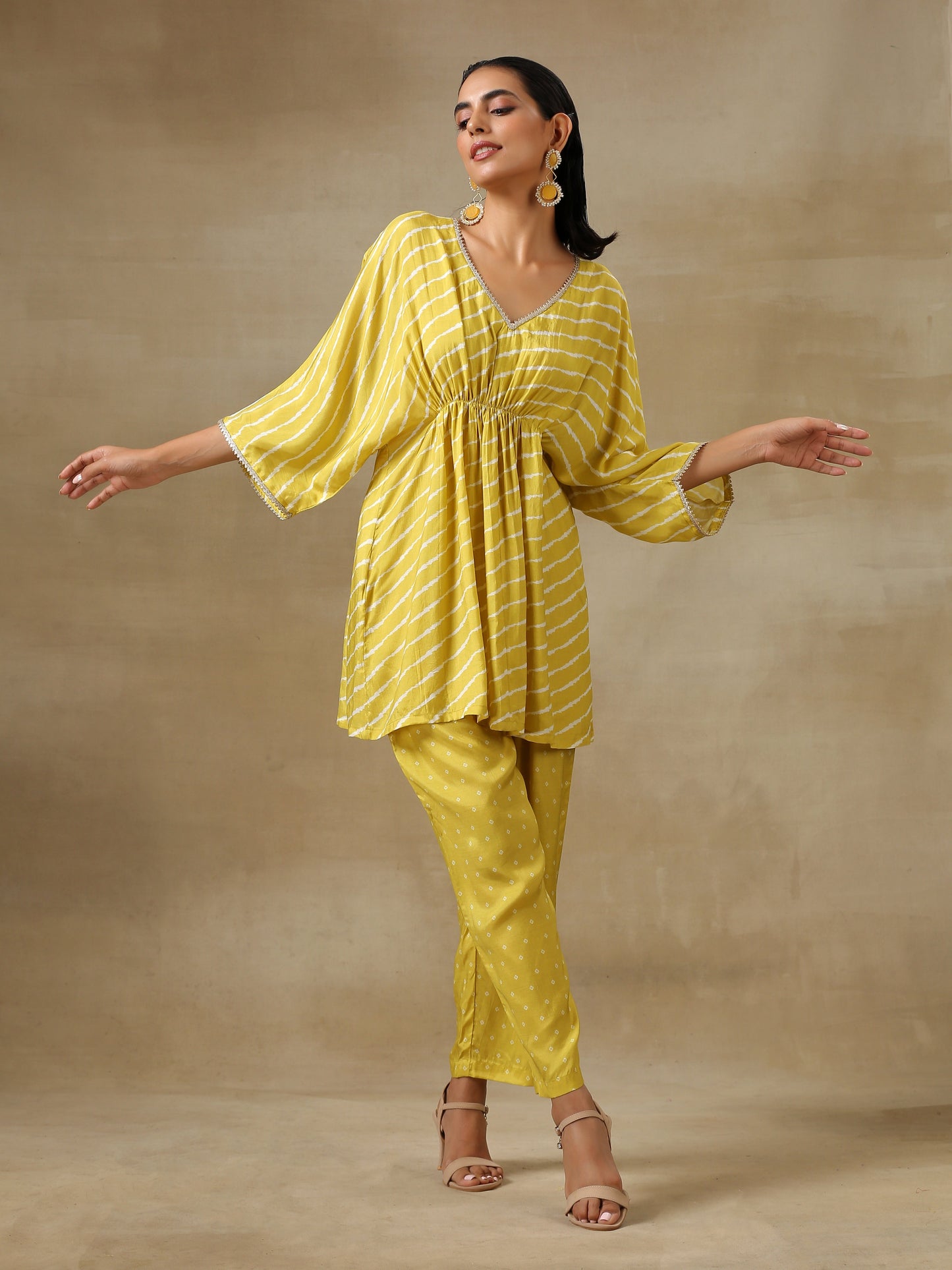 trueBrowns Lime Green Bandhani Printed Silk Drop Shoulder Co-Ord Set | Relove - Swadesiicart