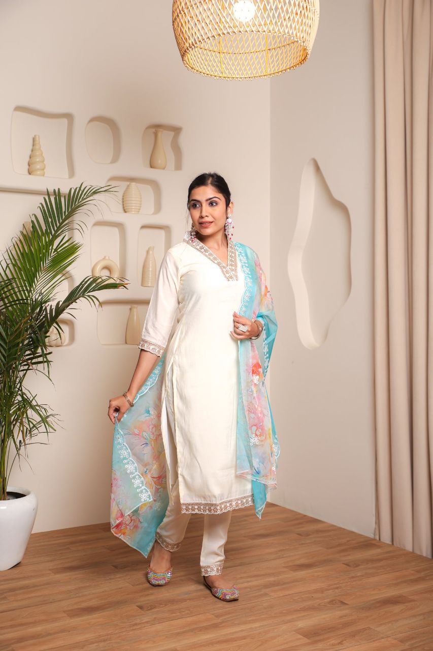 Lorenvalley Offwhite Chanderi Cotton Embroidered Work Kurta Set | Swadesiicart