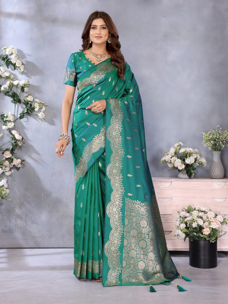 Anaita Green Premium Banarasi Tissue Silk Saree With Gala Weaving Work