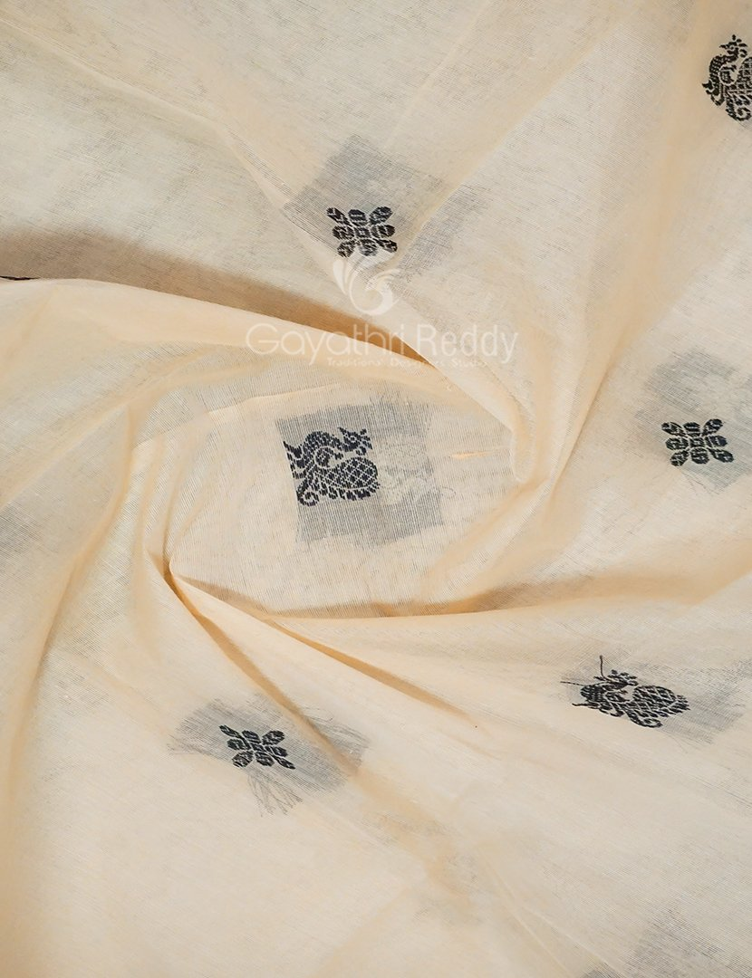Kalanetha Shades of Cream Pure Kanchi Cotton Saree With Kanchi Traditional Border By Gayathri Reddy Designer Studio | Swadesiicart