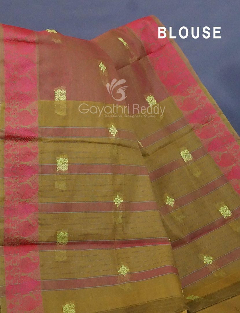Kalanetha Shades of Red Rust Pure Kanchi Cotton Saree With Kanchi Traditional Border By Gayathri Reddy Designer Studio | Swadesiicart