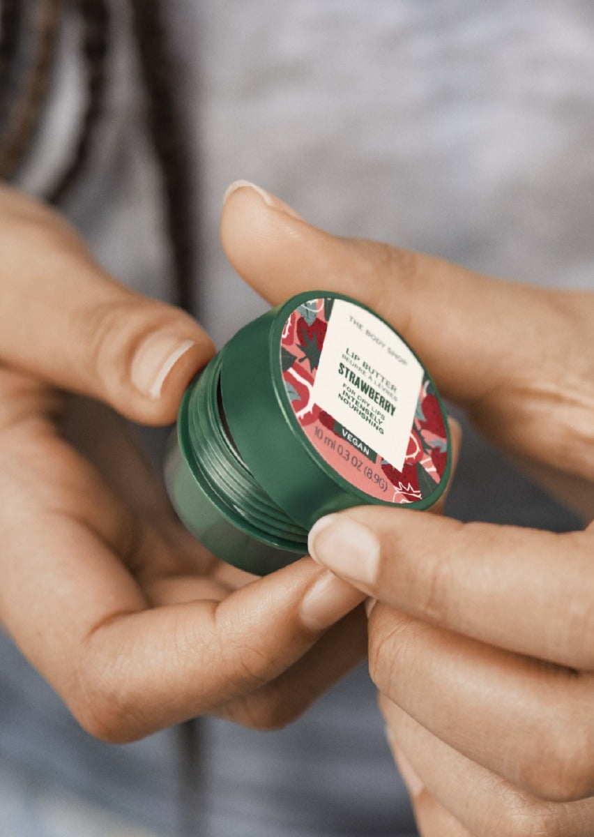The Body Shop Strawberry Lip Butter | Swadesiicart