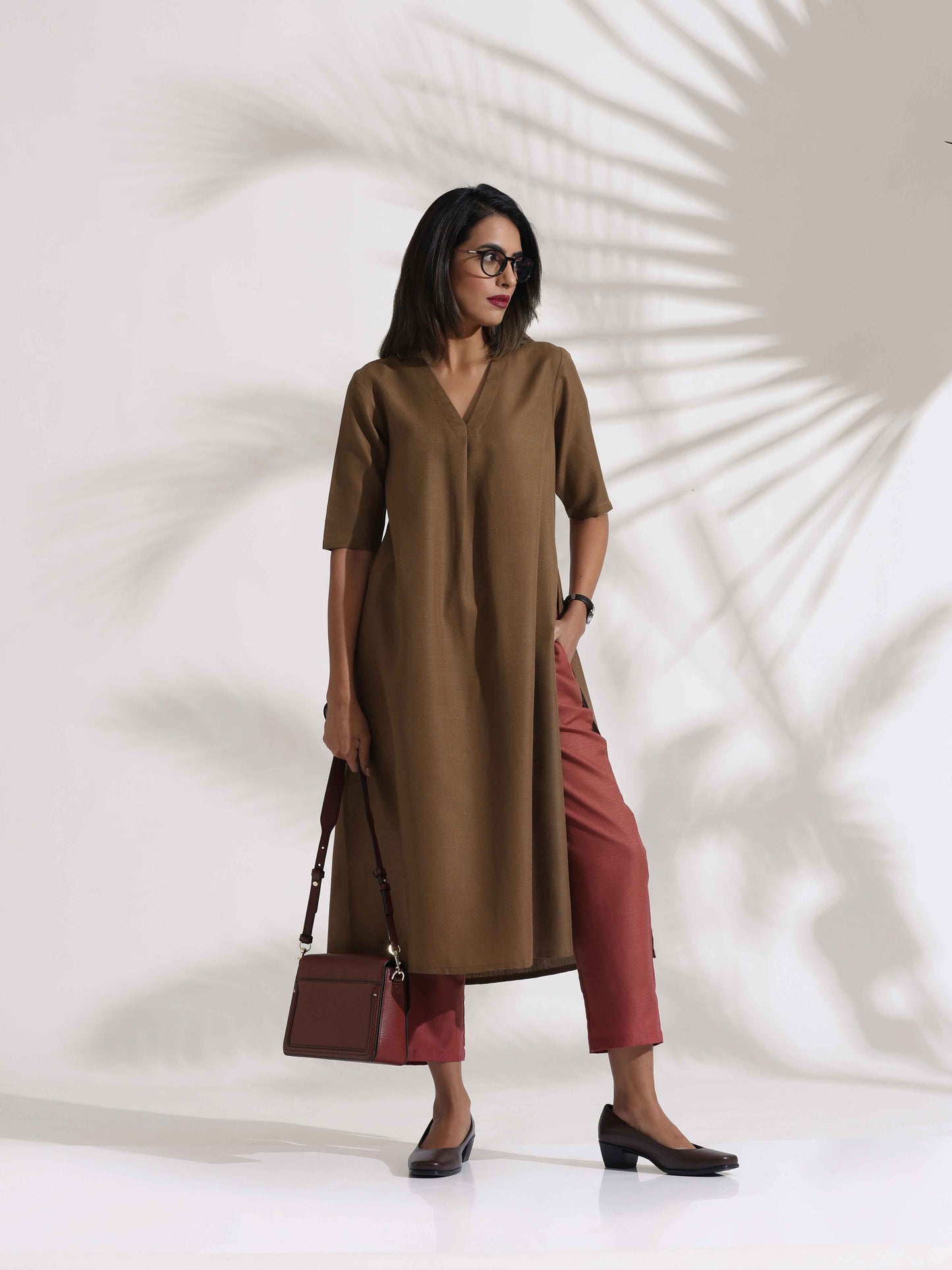 trueBrowns Brown Slub Highslit Kurta Set | Swadesiicart