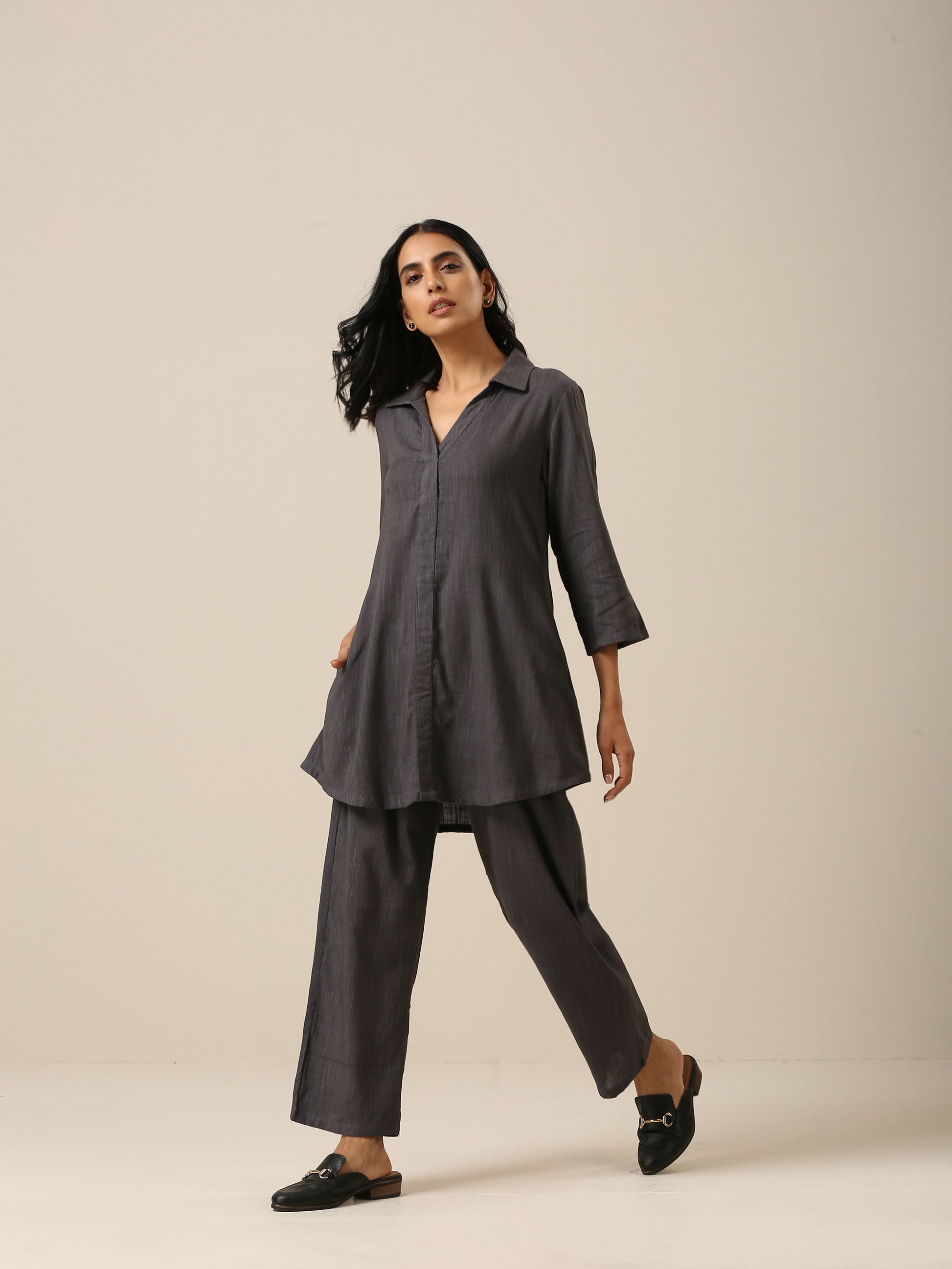 trueBrowns Slate Grey Slub Texture Collar Short Co-Ord Set - Swadesiicart