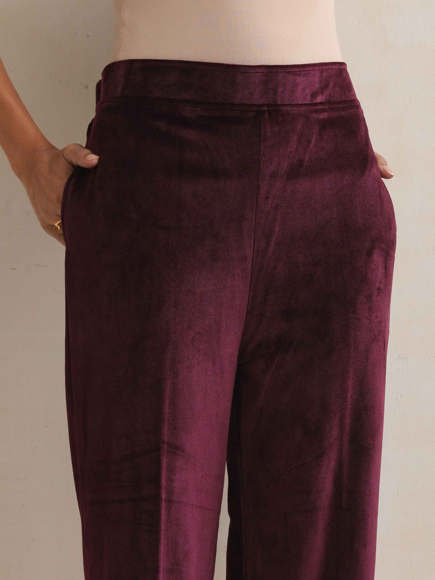 trueBrowns Purple Velvet Geometric Embroidered Kurta Pant Dupatta Set | Swadesiicart
