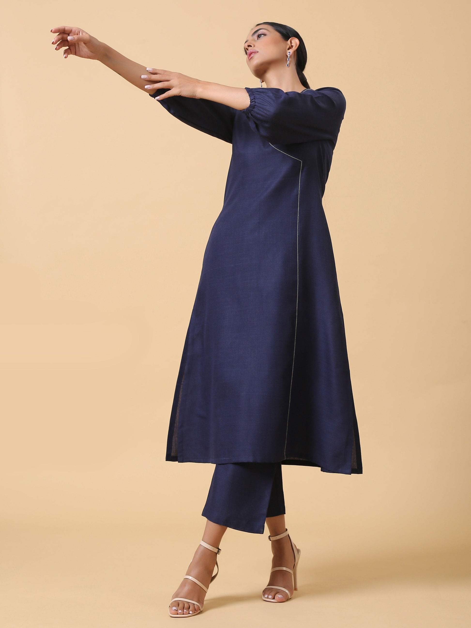 trueBrowns Cotton Linen Dark Blue Kurta Pant Set | Swadesiicart