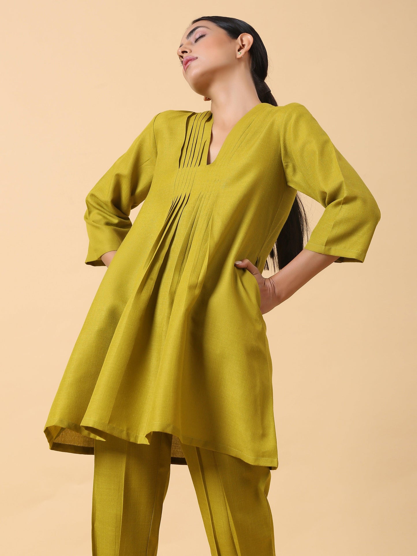 trueBrowns Cotton Linen Lime Green Pleated Co-Ord Set | Relove - Swadesiicart