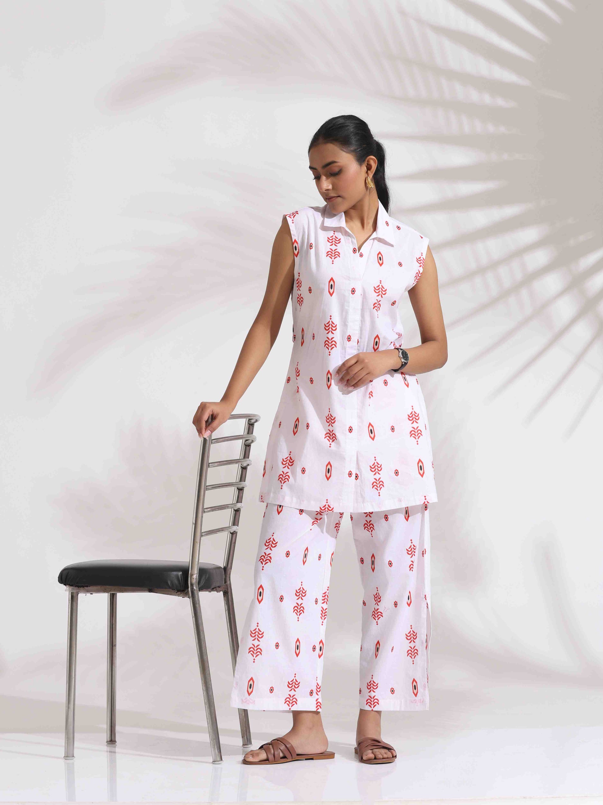 trueBrowns White Cotton Print Tie-up Top & Pants Co-ord Set - Swadesiicart