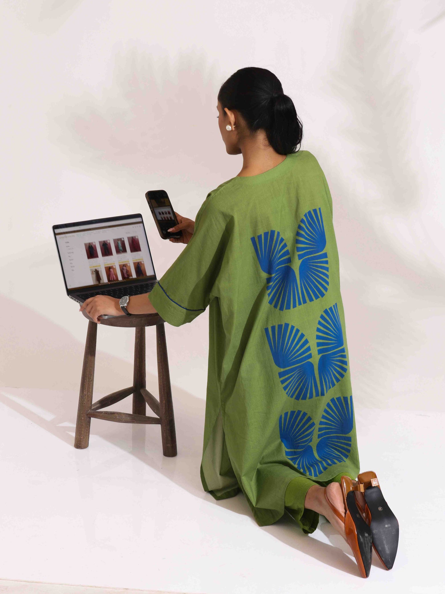 trueBrowns Green Cotton Placement Print Kurta Co-ord Set - Swadesiicart