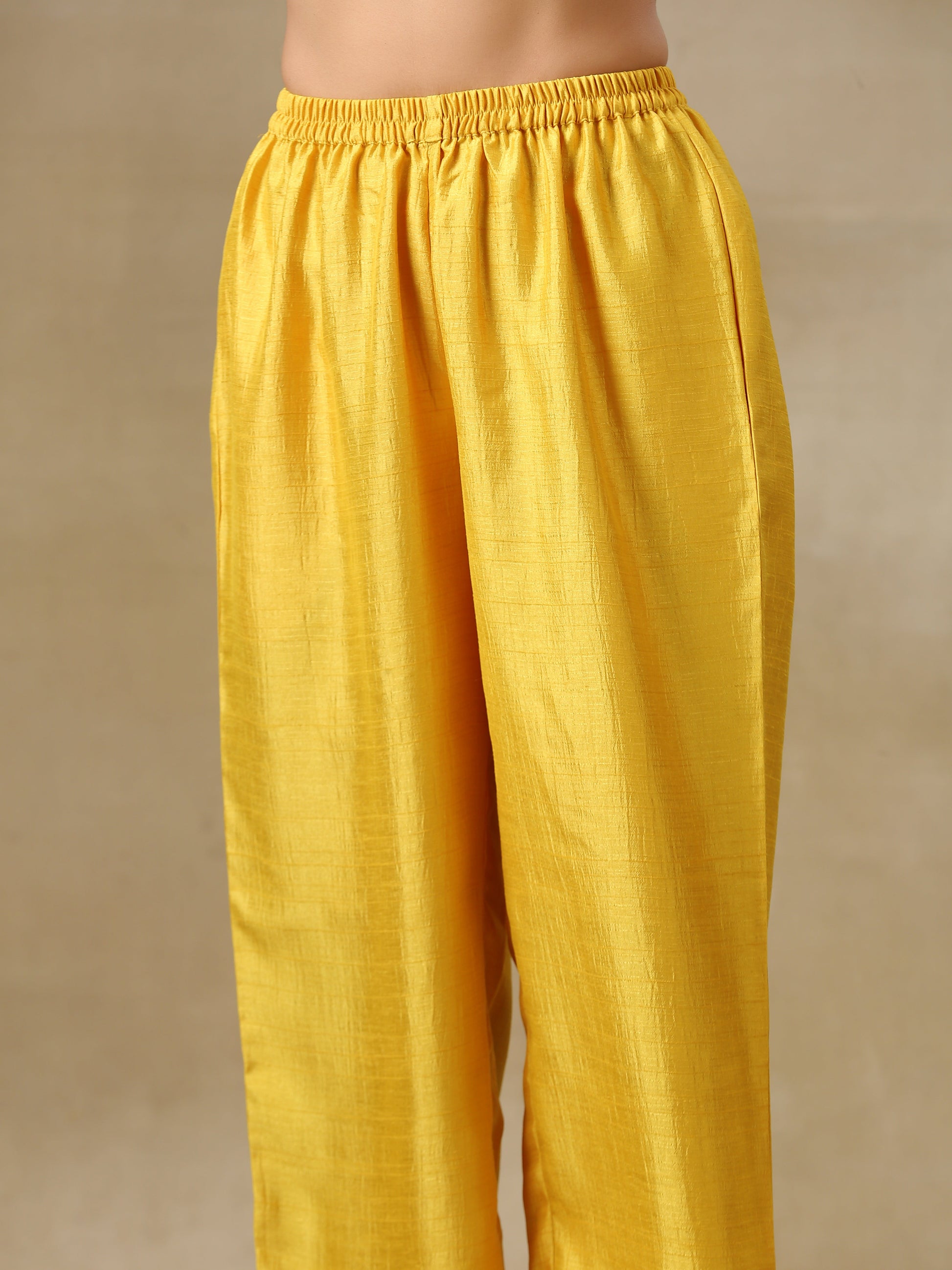 trueBrowns Yellow Textured Silk High Slit Gathered Kurta Set | Swadesiicart