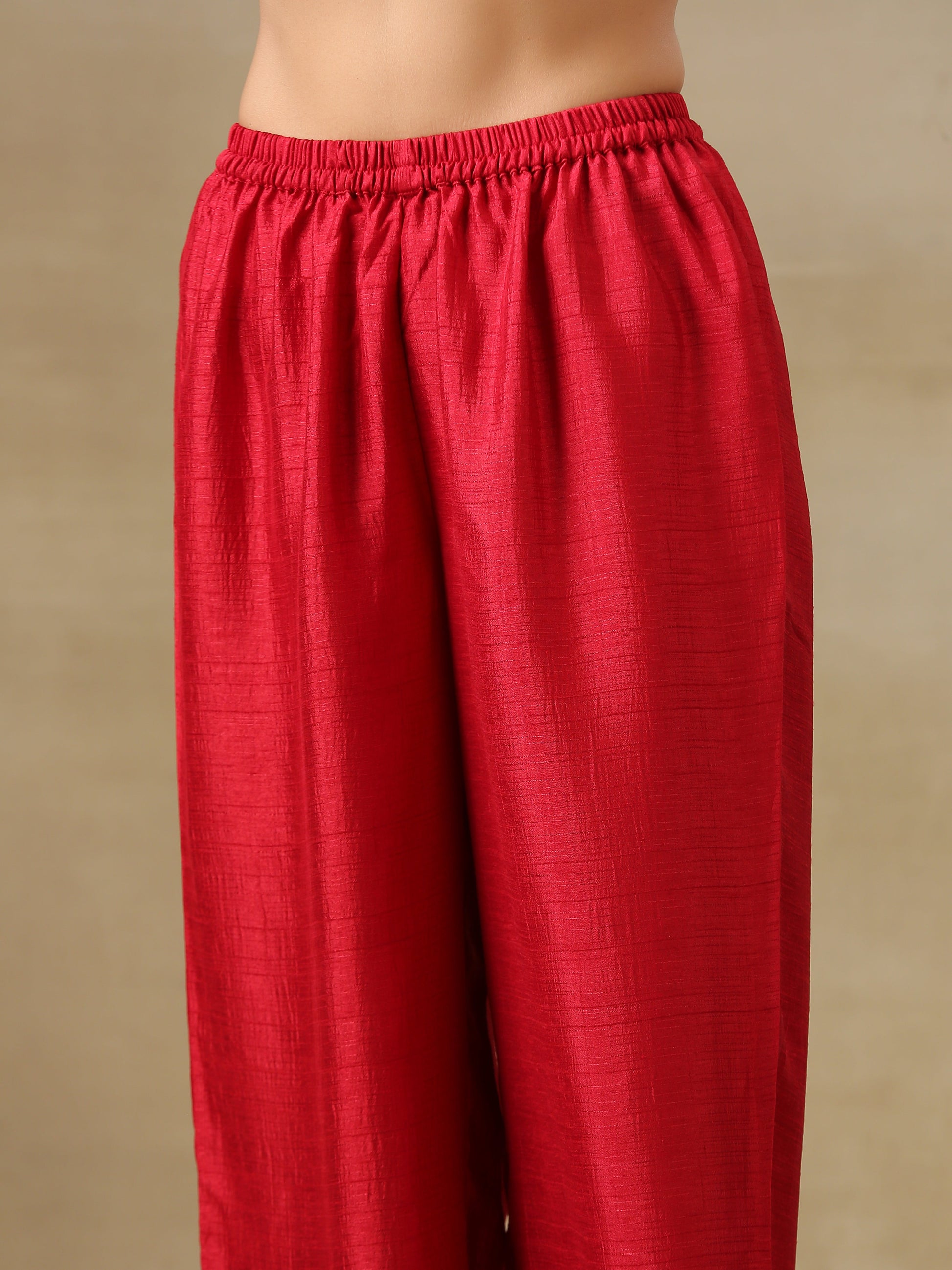 trueBrowns Maroon Textured Silk Front Slit Kurta Pant Set | Swadesiicart