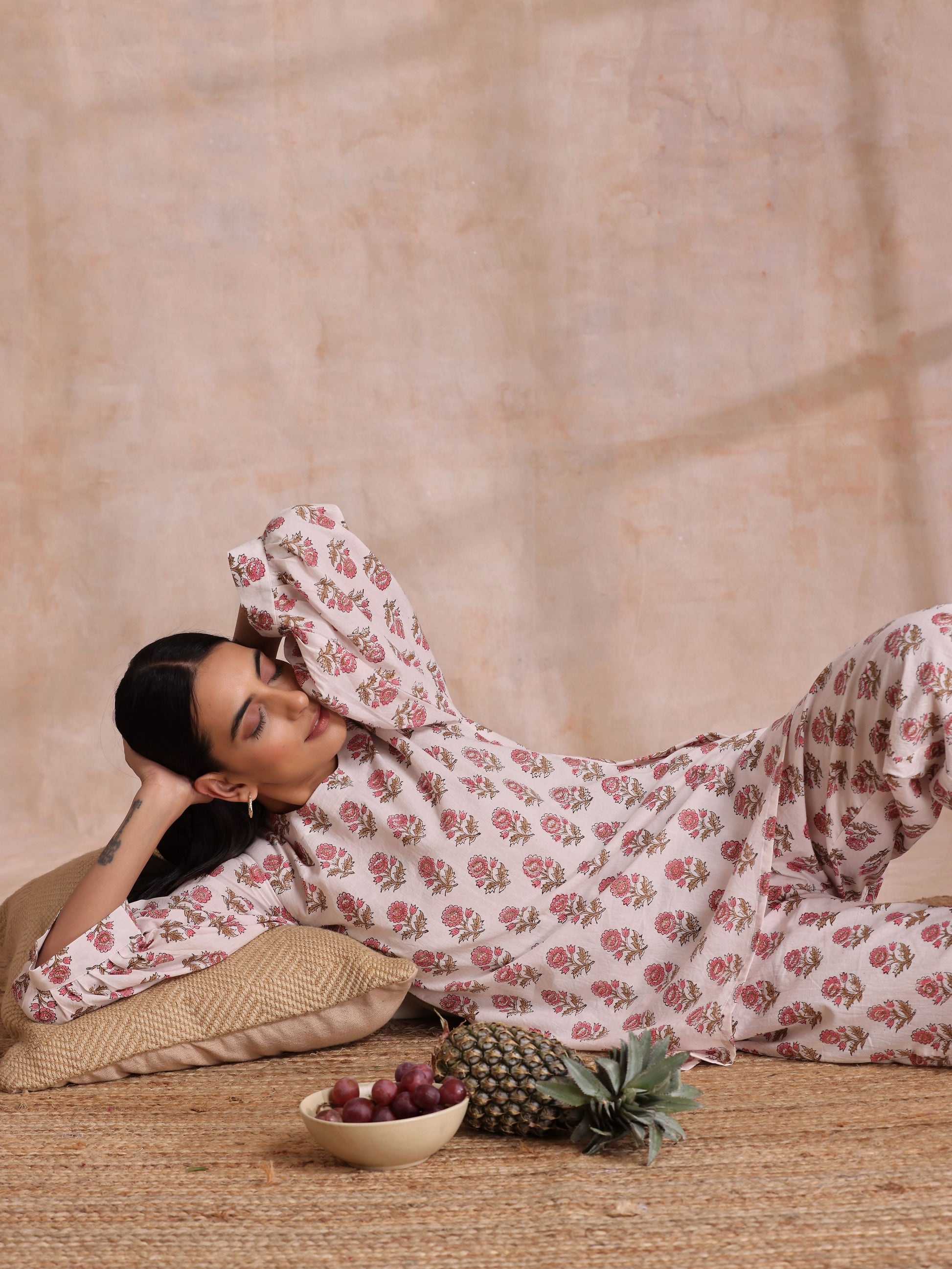 trueBrowns Pink Brown Buta On White Block Print Cotton Baggy Sleeve Co-Ord Set - Swadesiicart