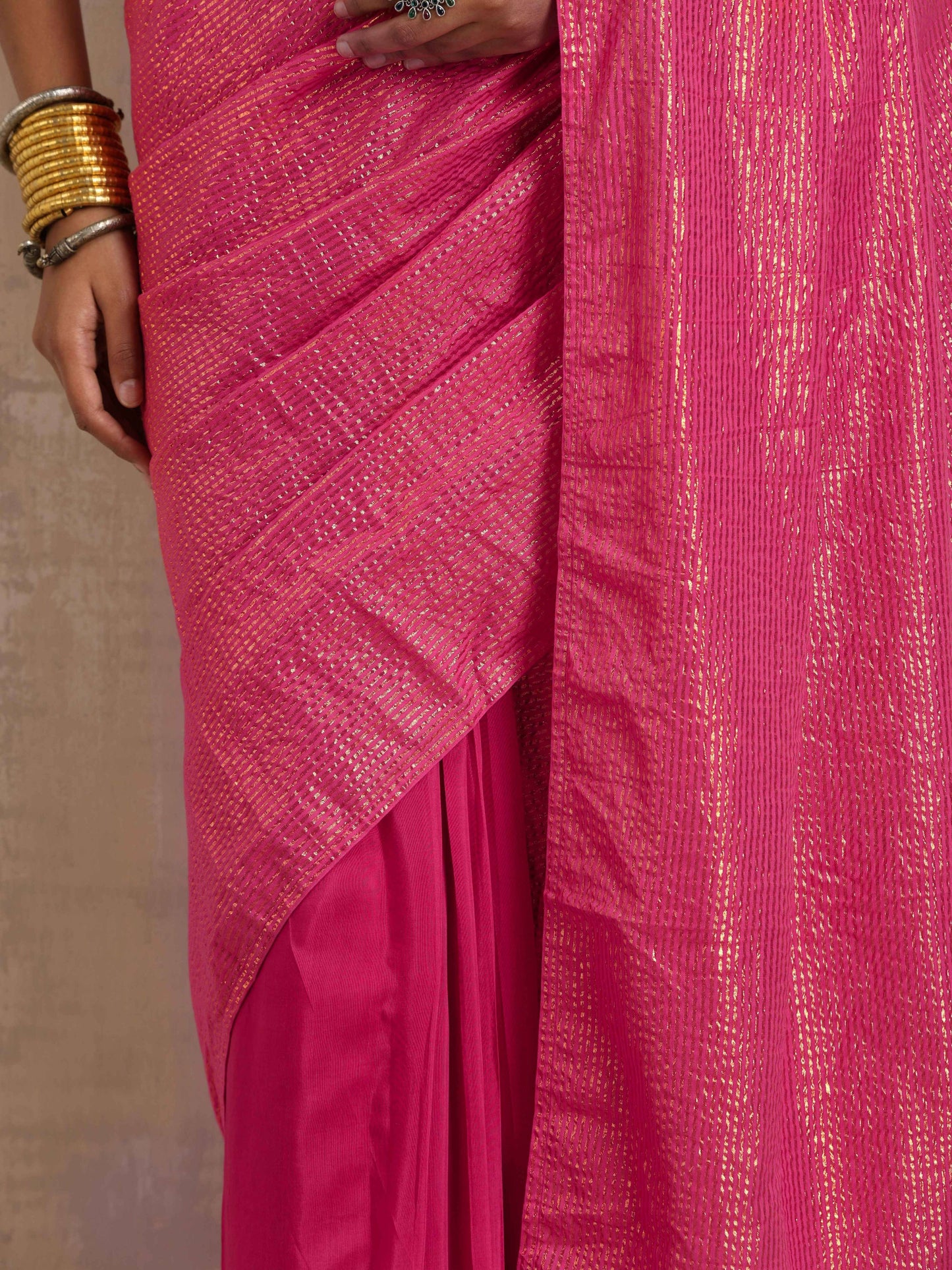 trueBrowns Pink Gold Metallic Ready To Wear Saree | Swadesiicart